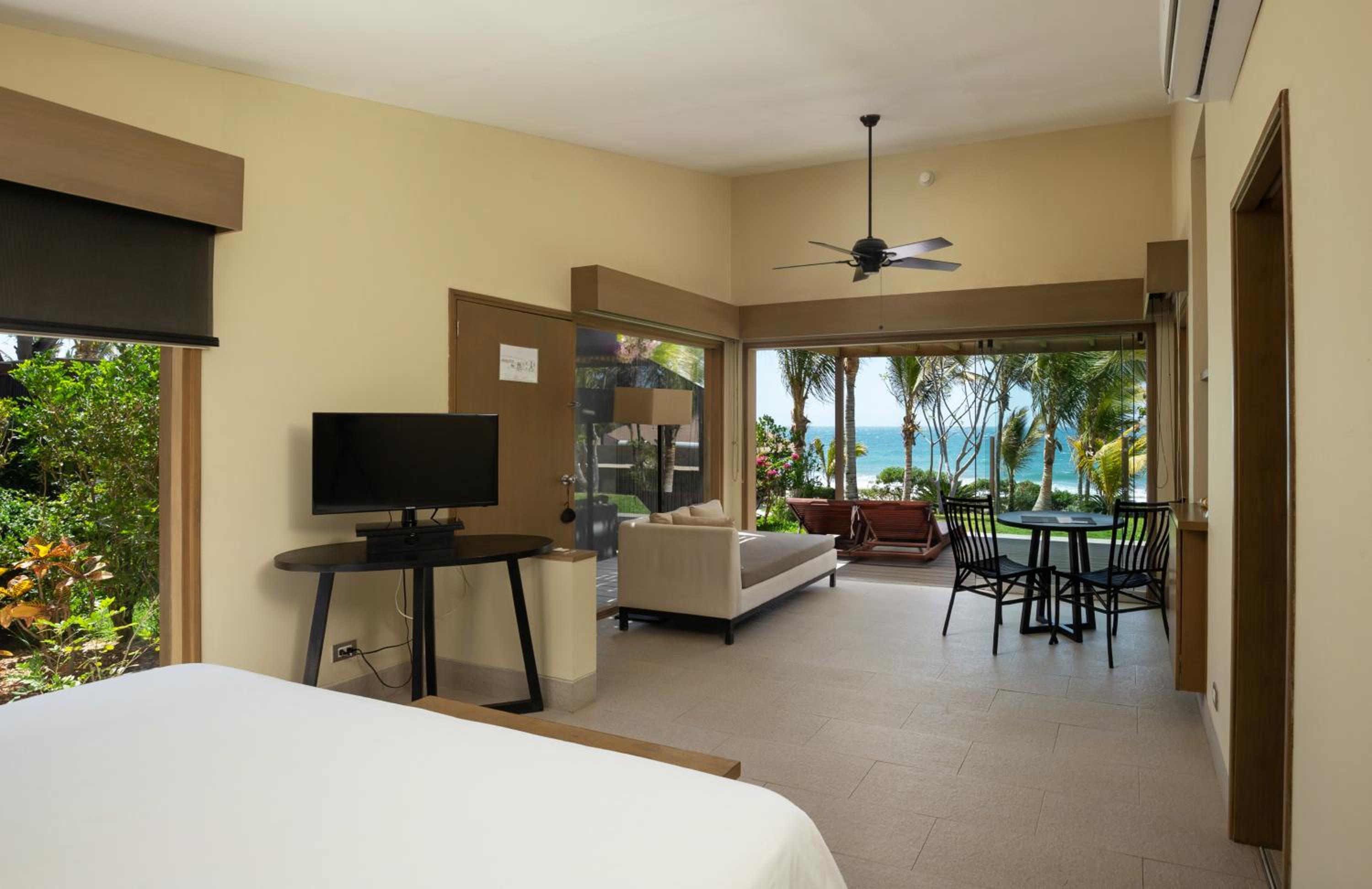 Deluxe Double Room with Garden View
