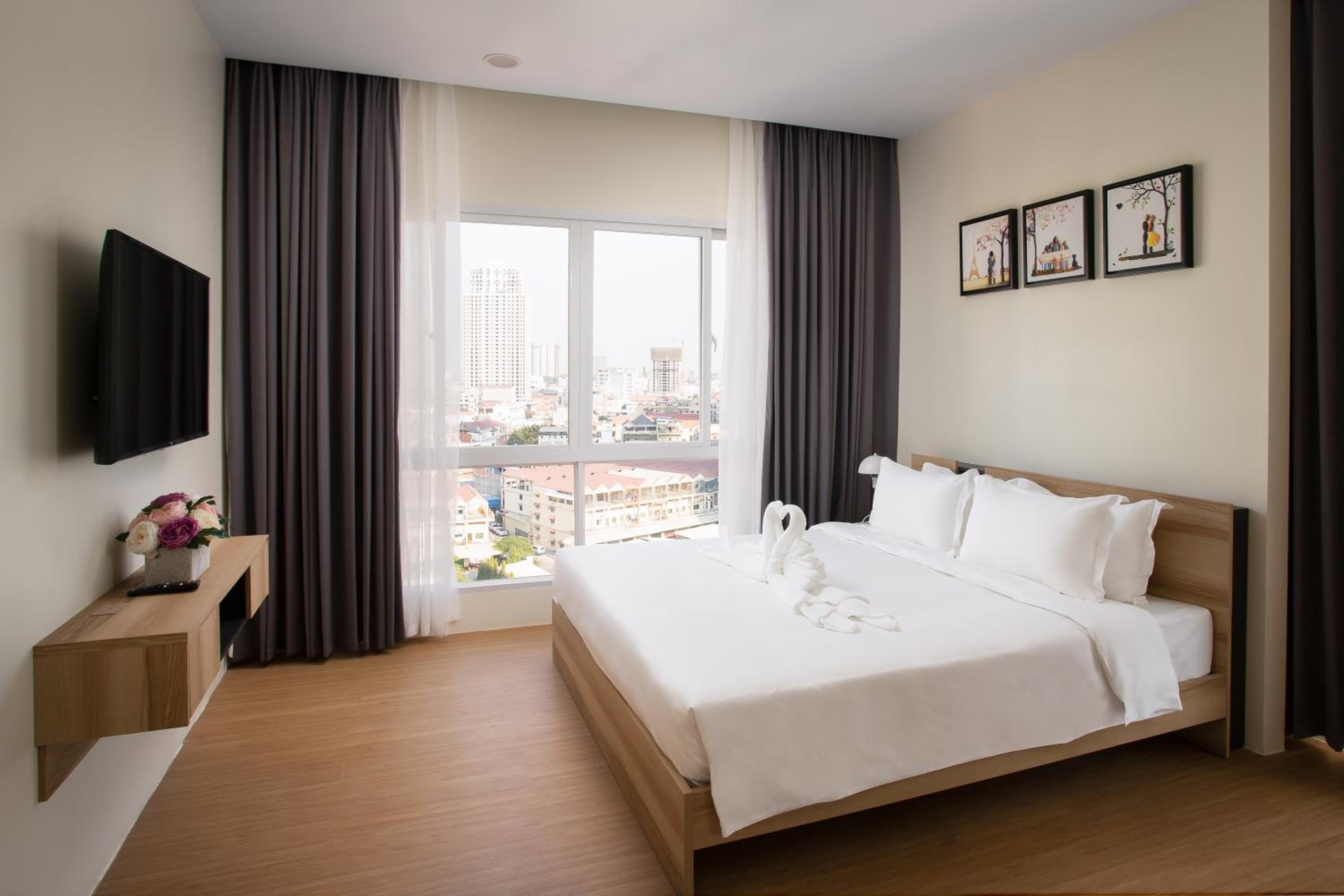 Deluxe Double One Bedroom Apartment - Photo 4