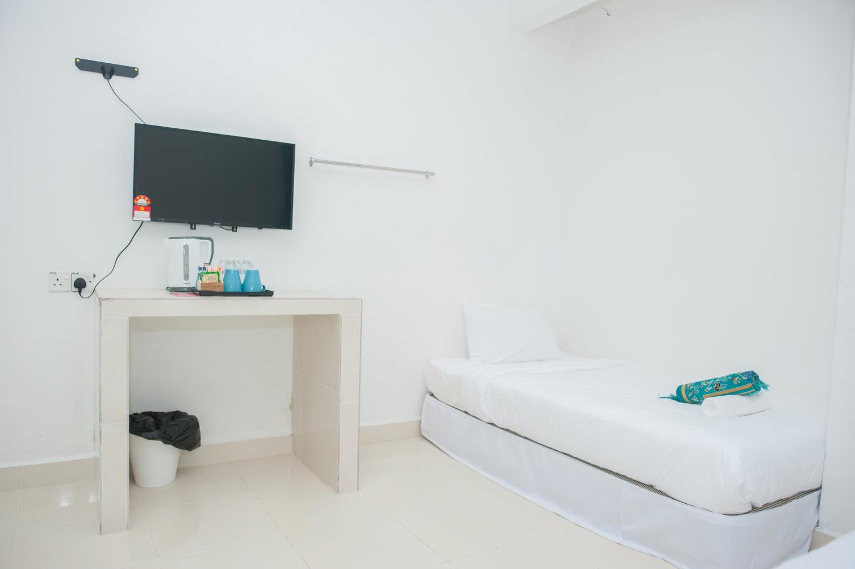 Deluxe Family Room - Photo 8