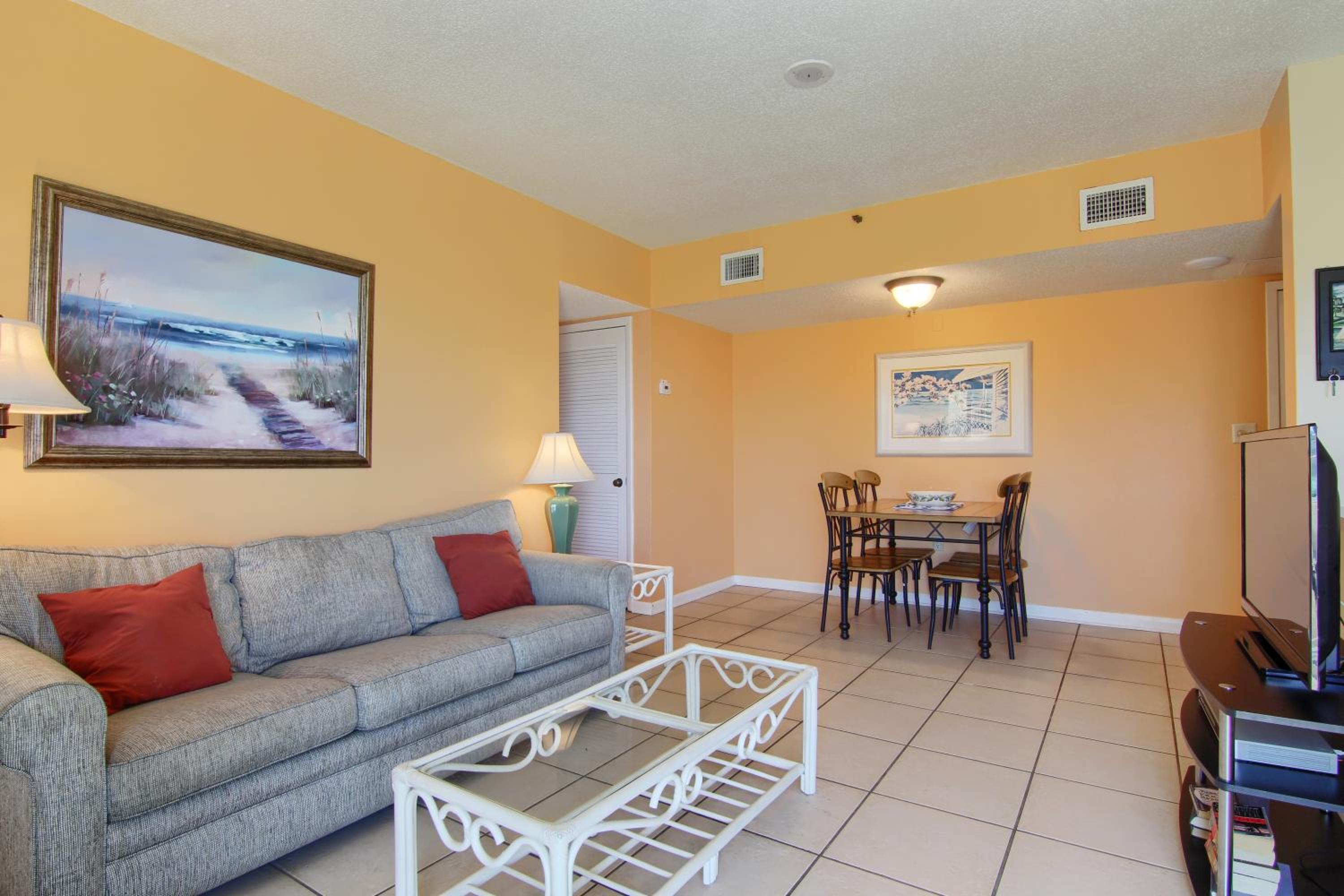 Two-Bedroom Apartment with Ocean View photo 1
