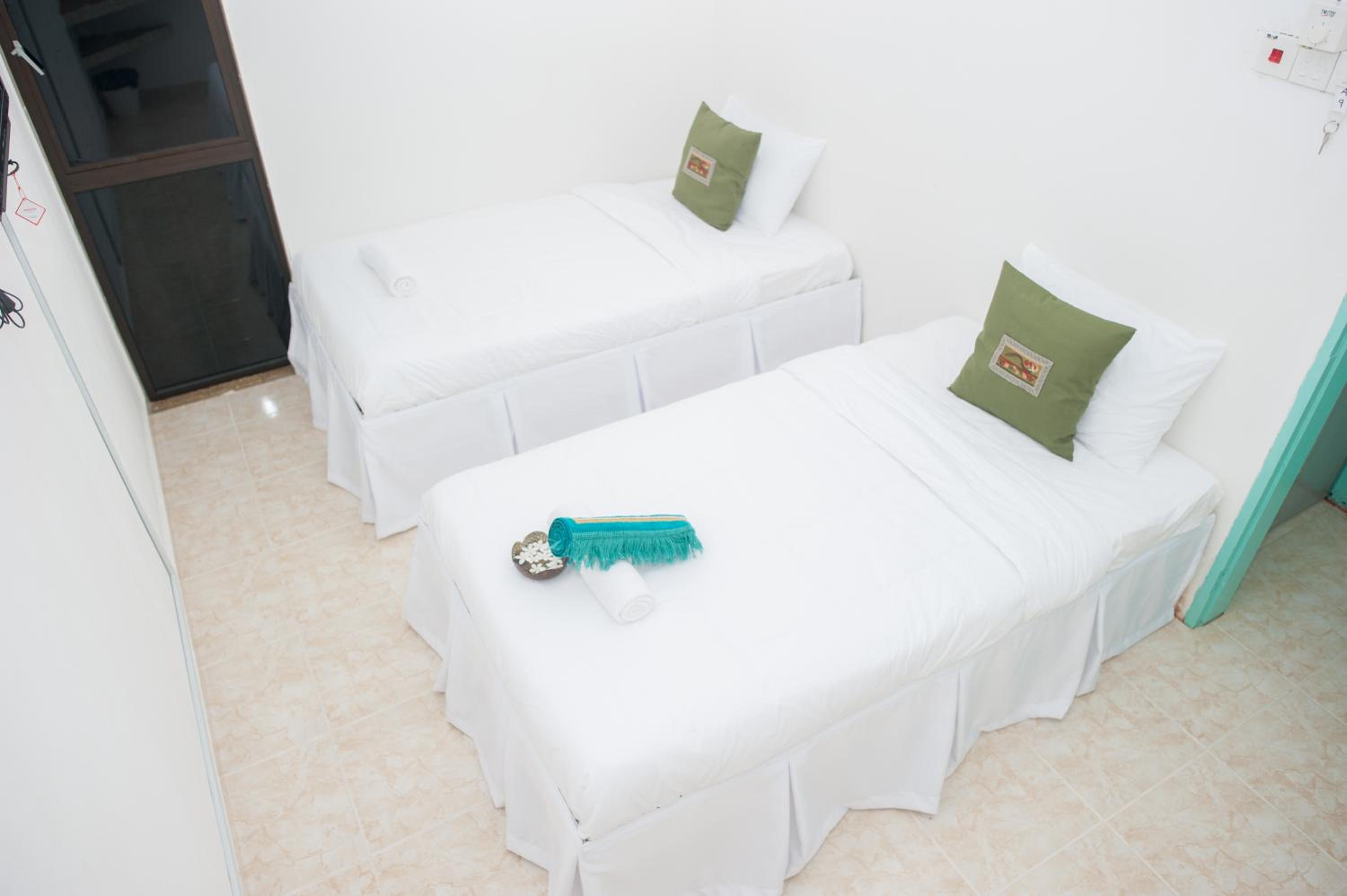 Deluxe Twin Room - Photo 7