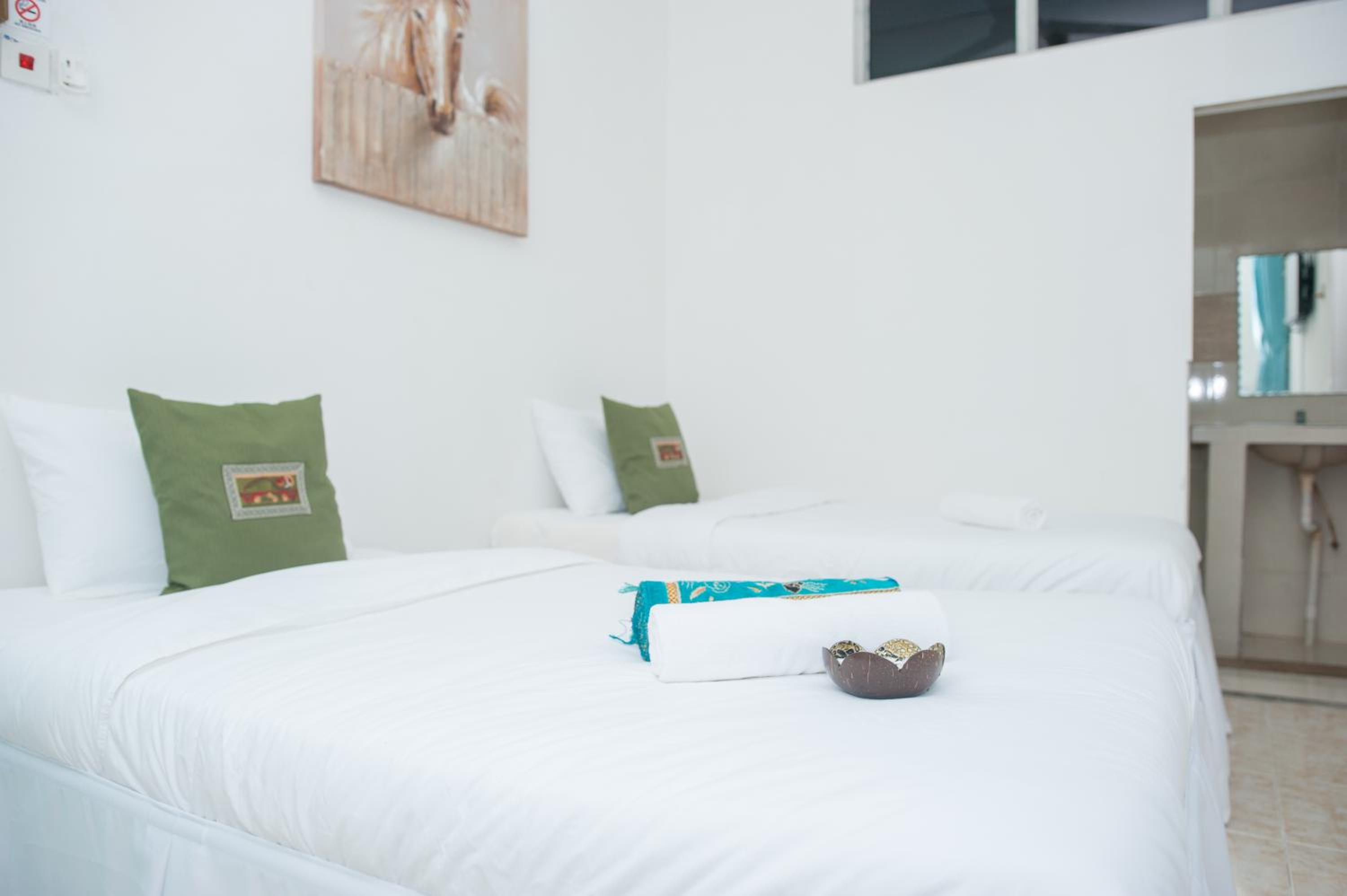 Deluxe Twin Room - Photo 2