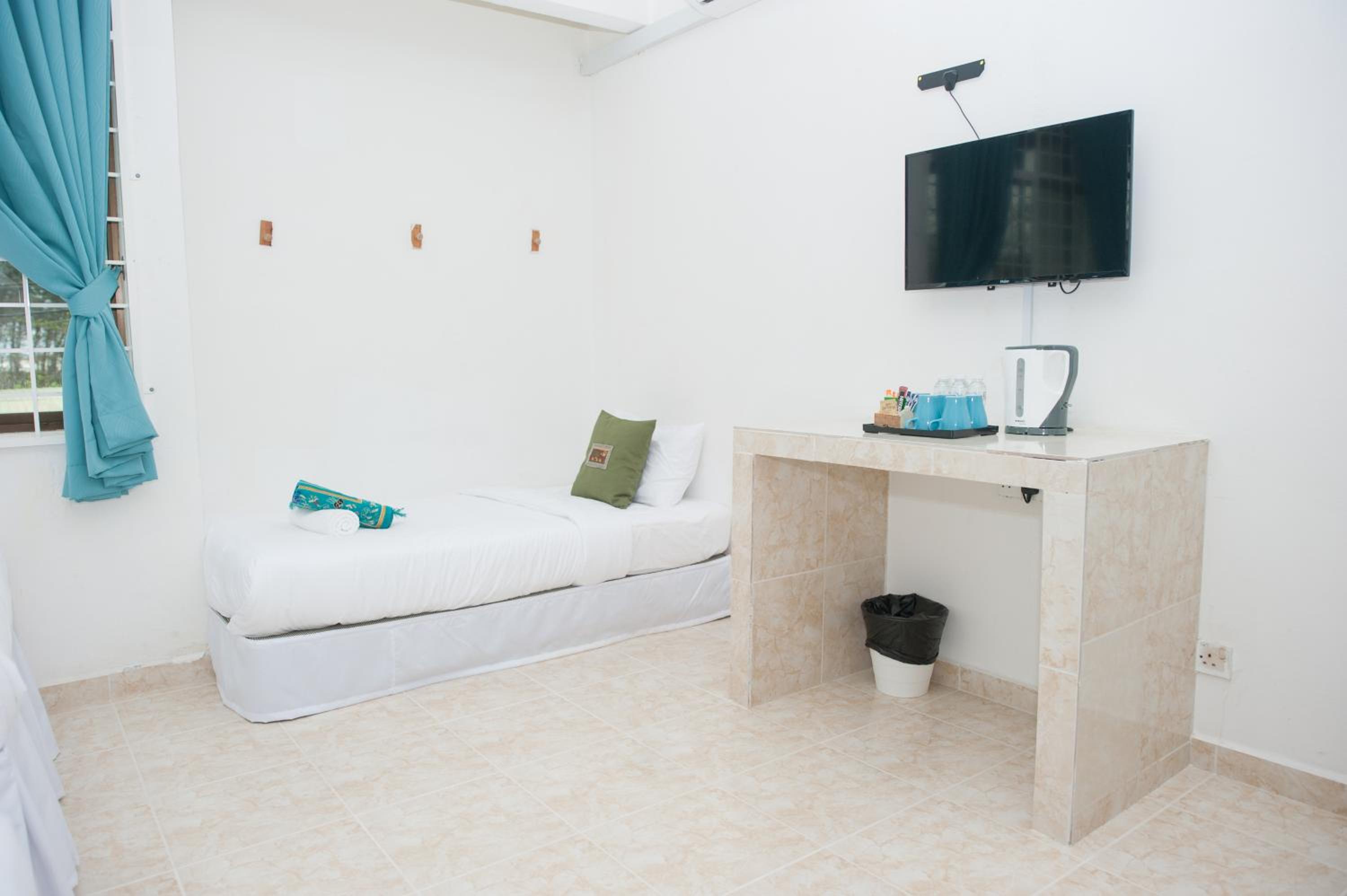 Deluxe Family Room - Photo 3