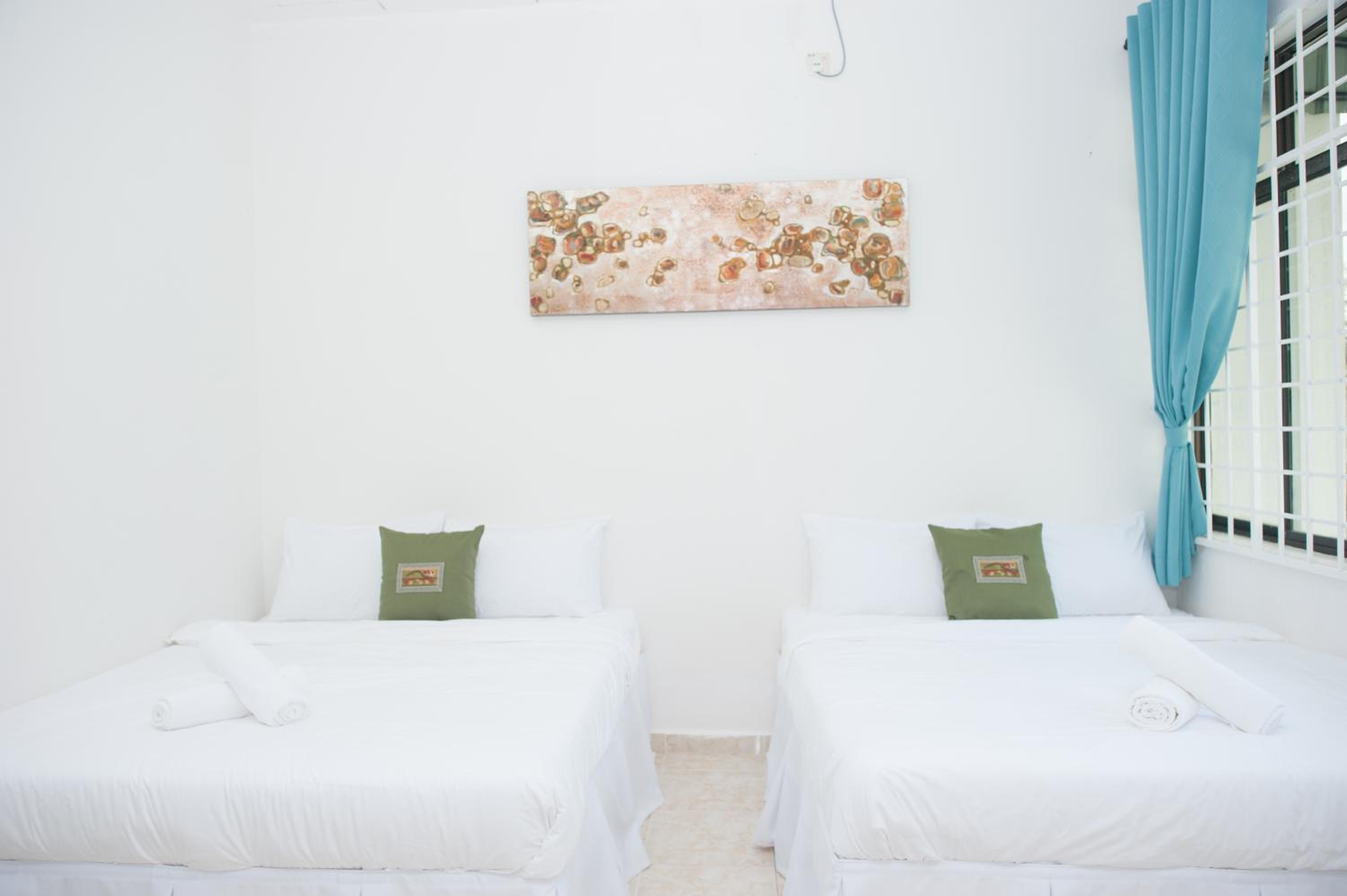 Deluxe Family Room - Photo 6
