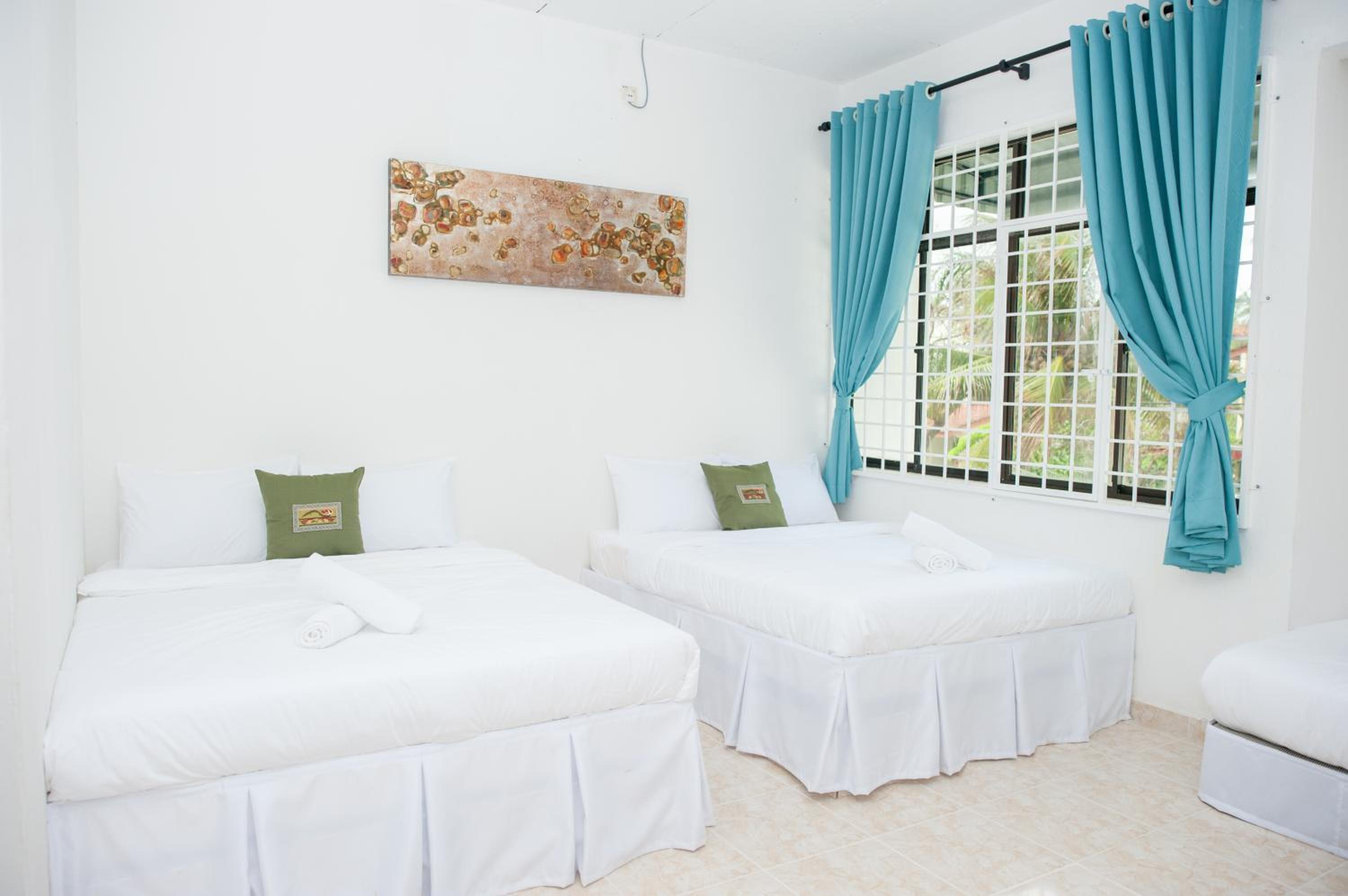 Deluxe Family Room - Photo 7