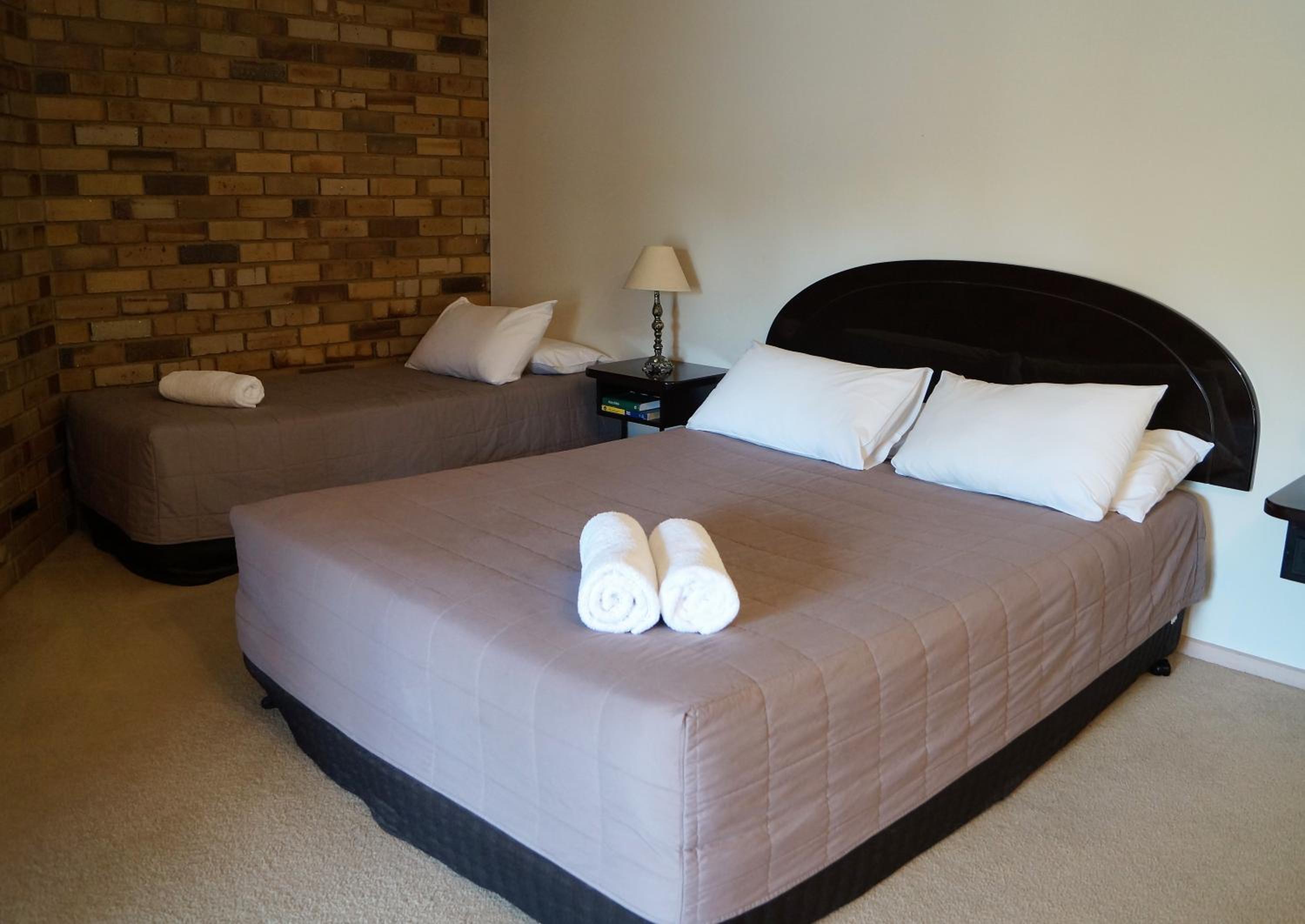 Deluxe Two-Bedroom Suite with Spa Bath photo 1