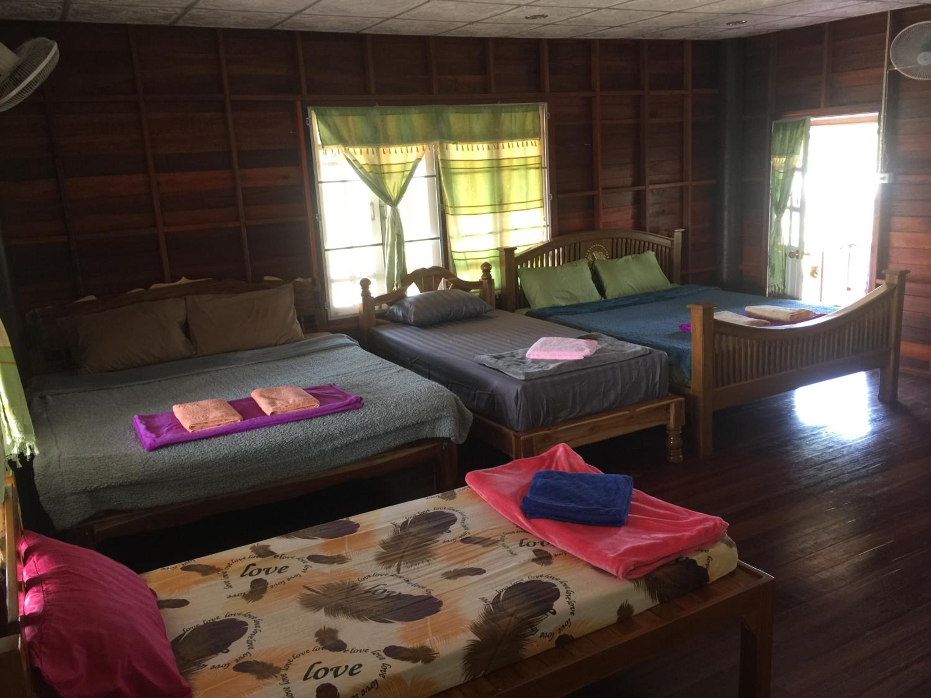 Large Double or Twin Room photo 2
