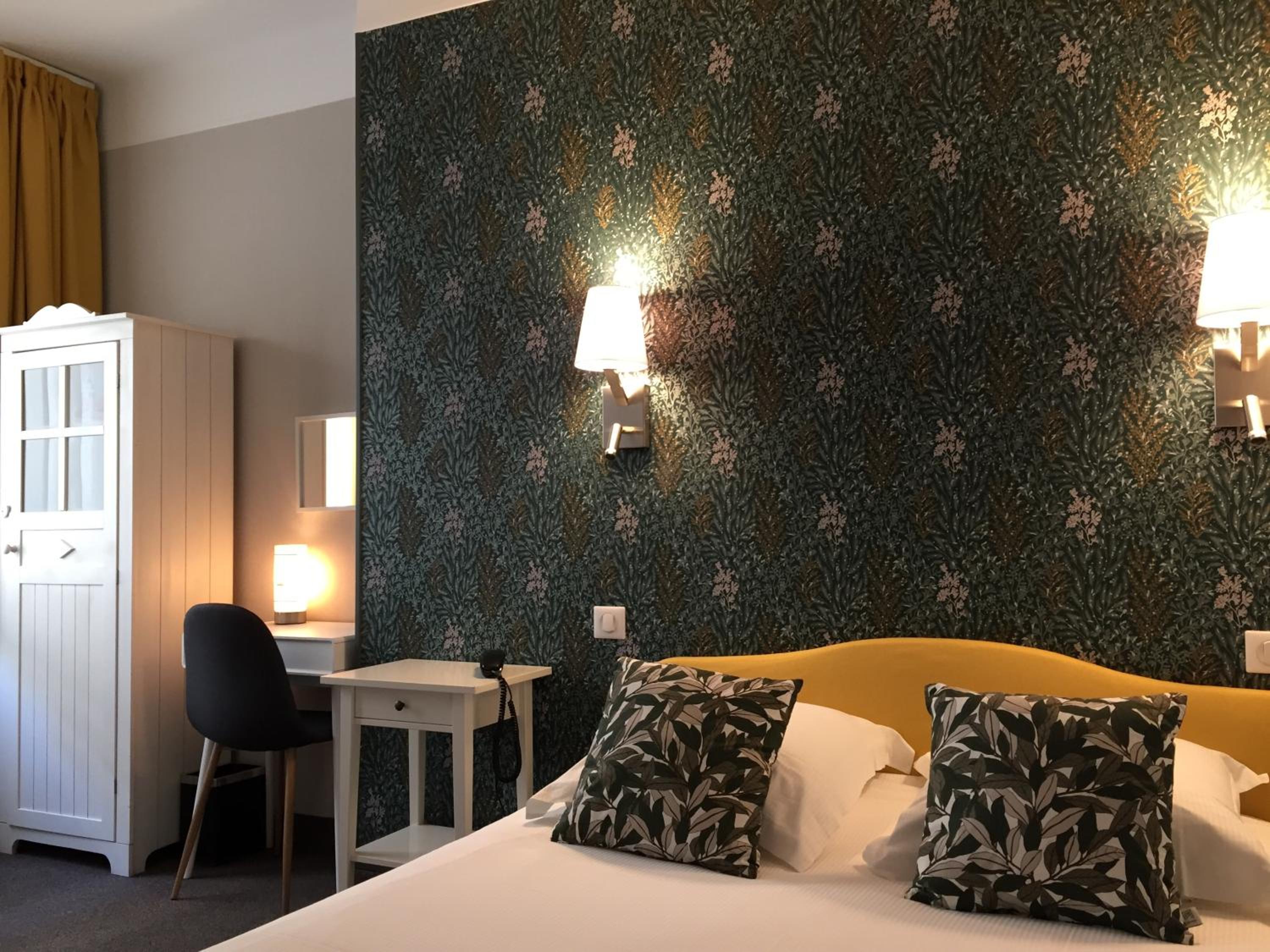 Small Double Room - Photo 1