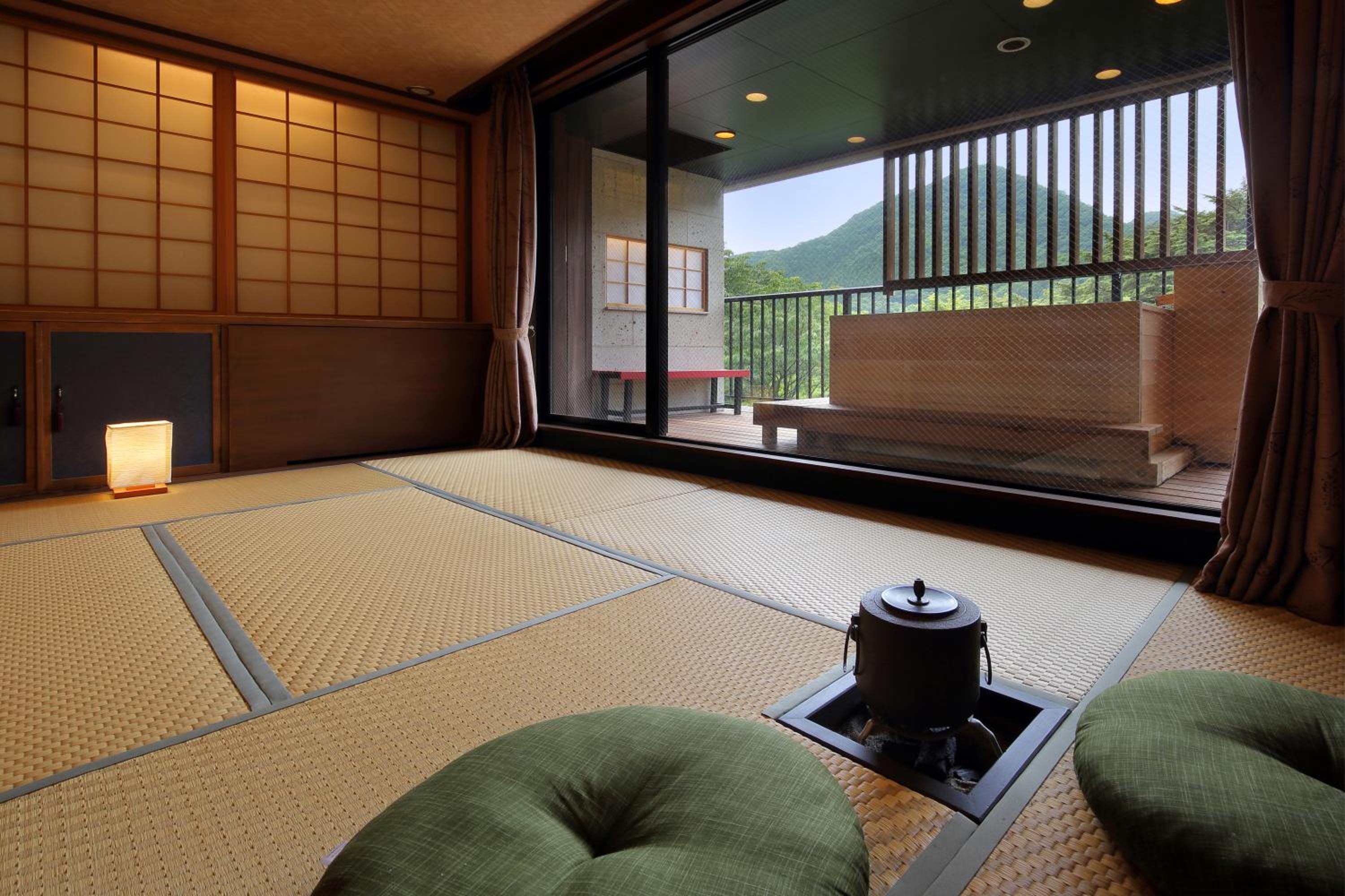 Quadruple Room with Mountain View