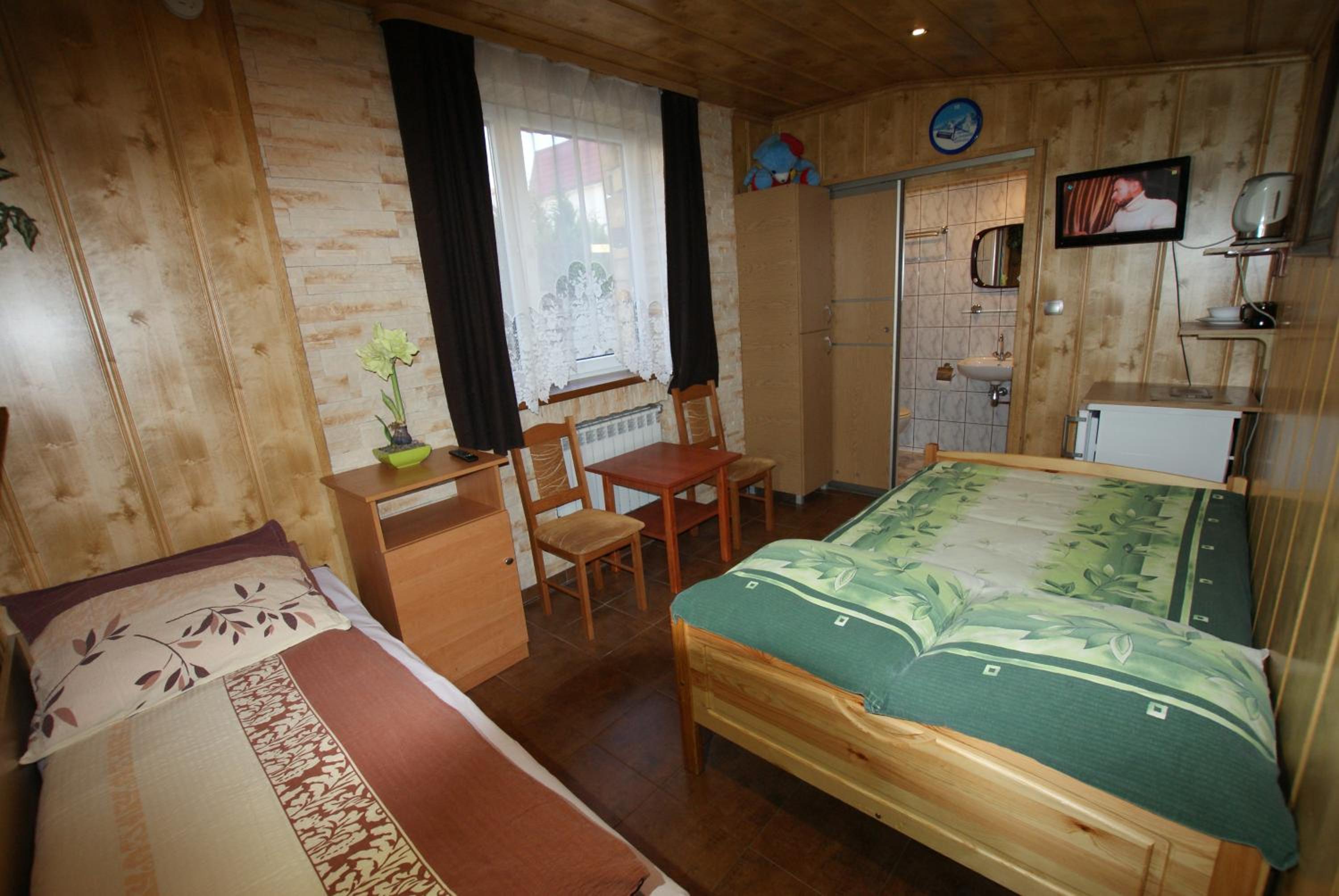 Triple Room with Bathroom photo 1