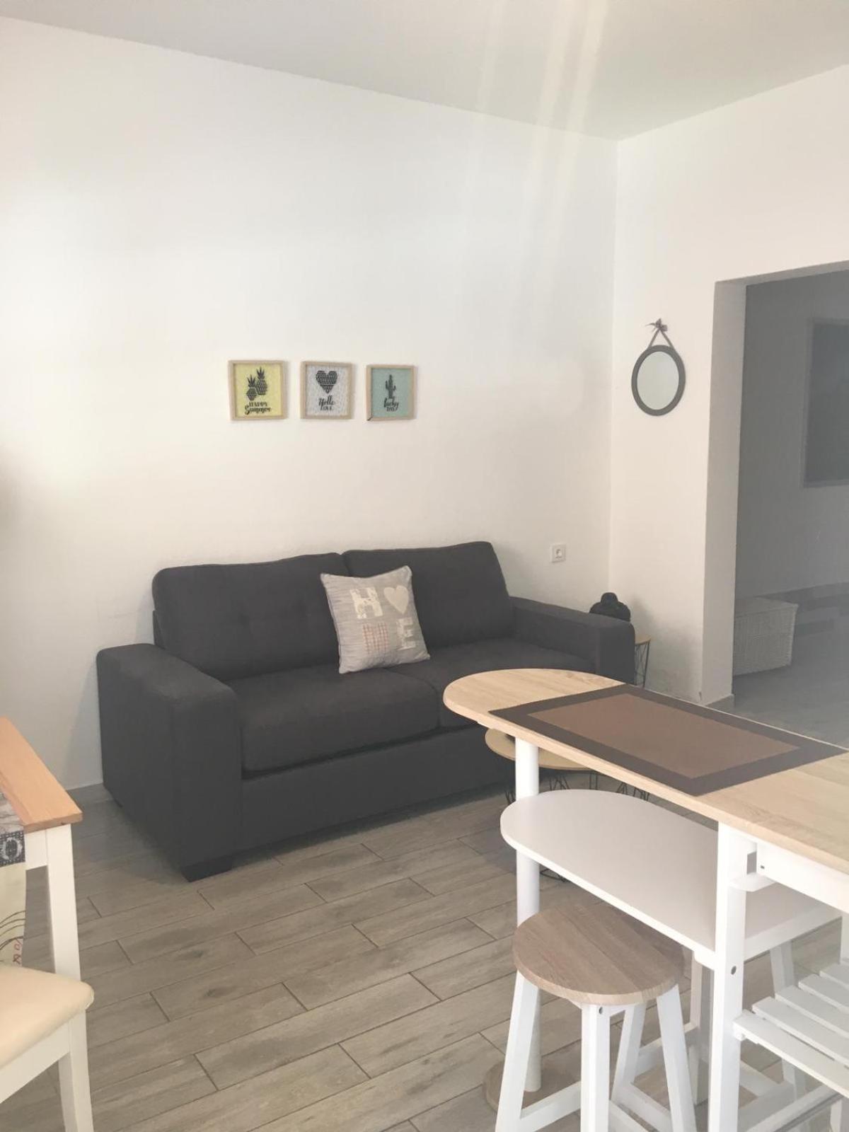 Studio Apartment - Photo 10