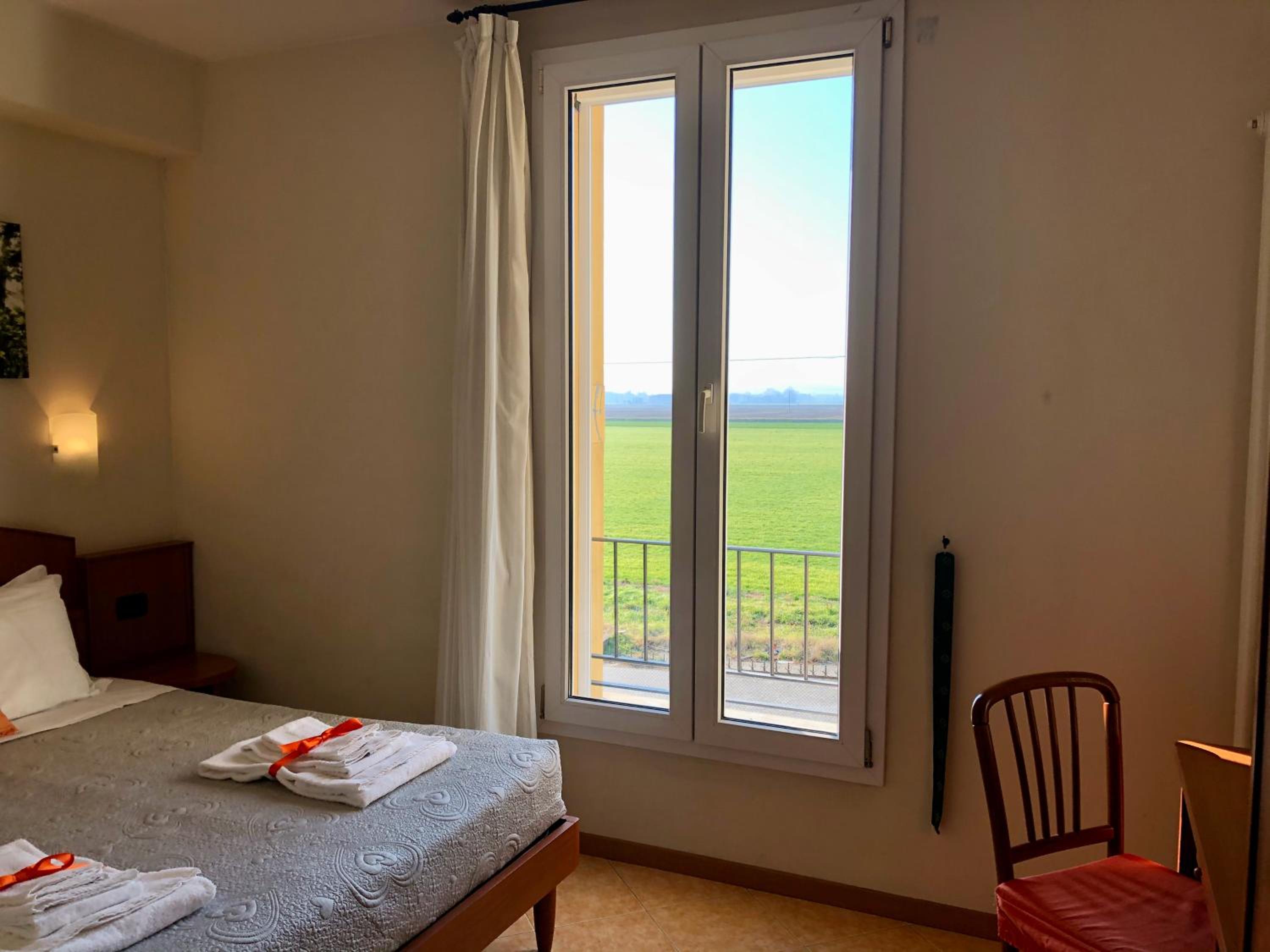 Single Room photo 3