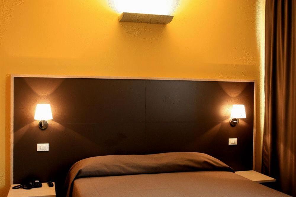 Double or Twin Room - Photo 1