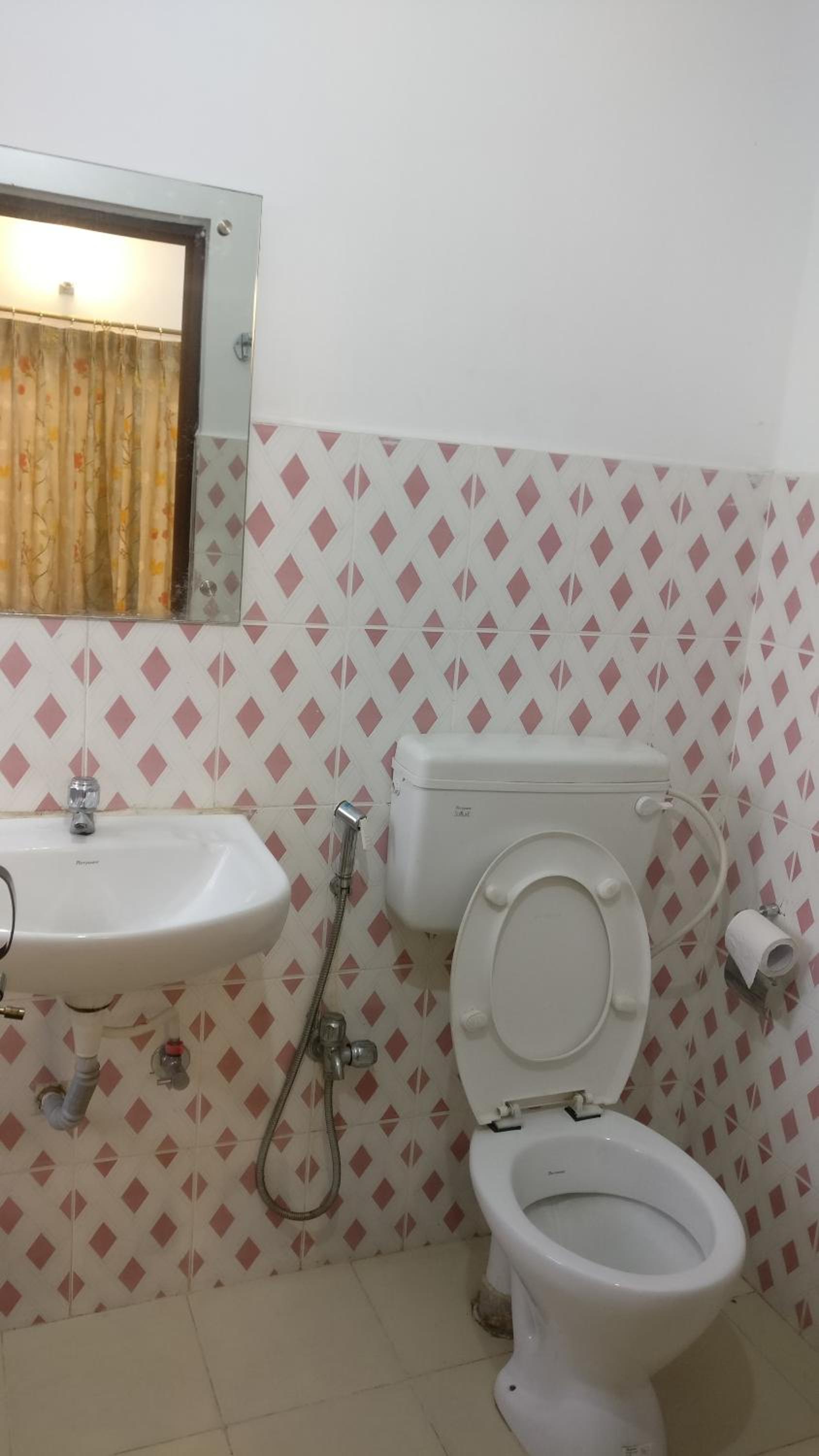 Standard Double Room - Photo 4