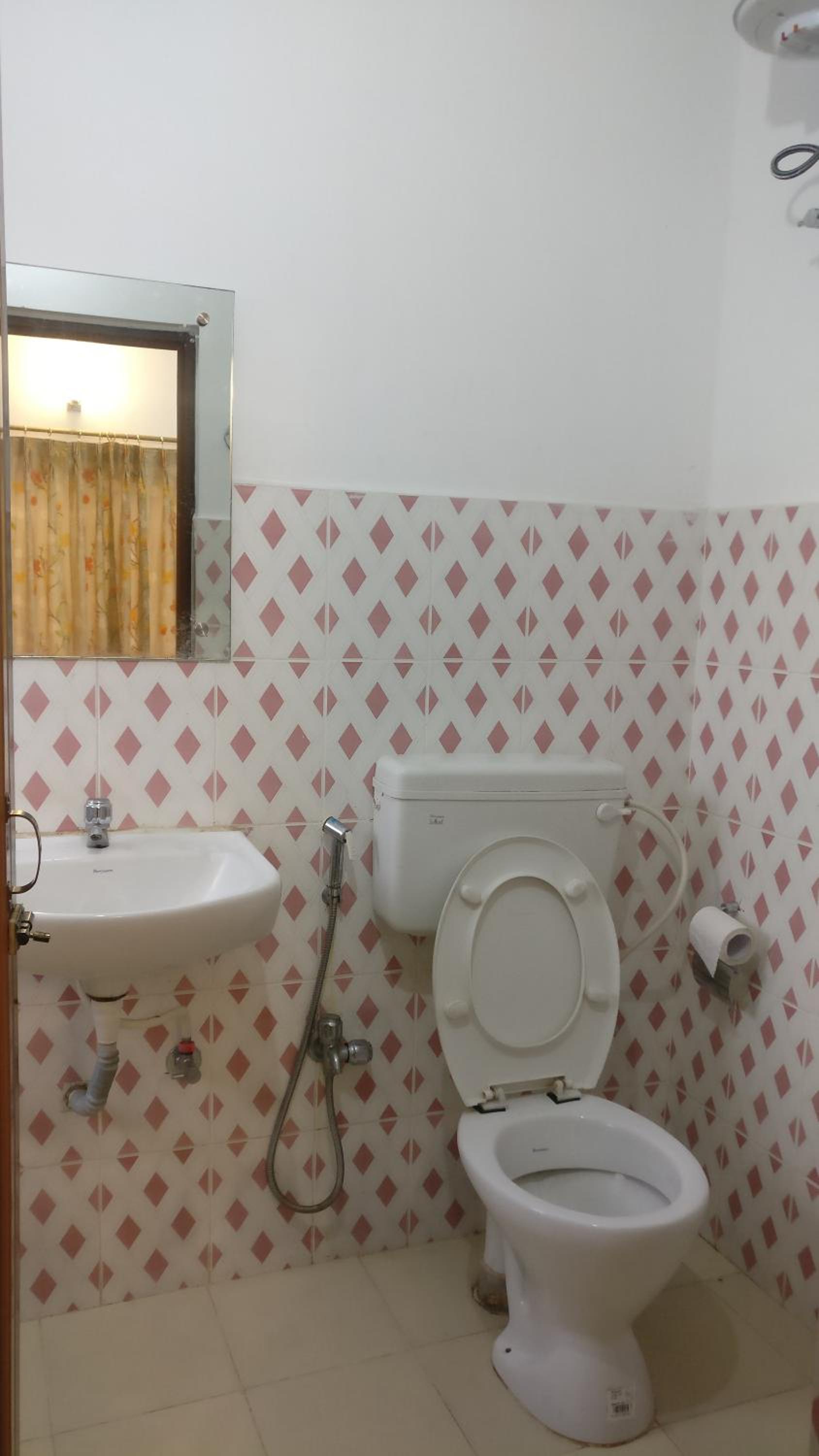 Standard Double Room - Photo 6