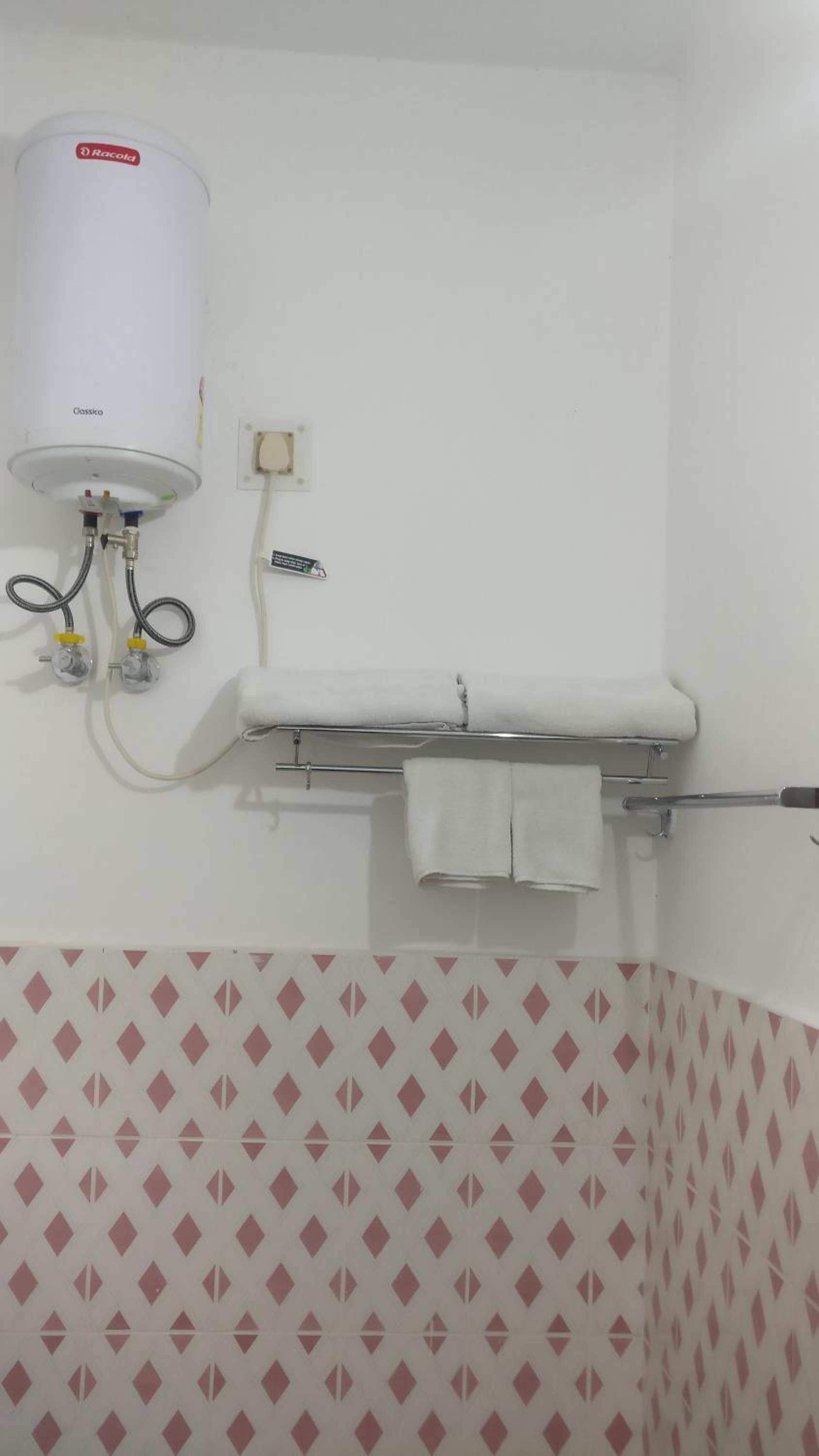 Standard Double Room - Photo 27