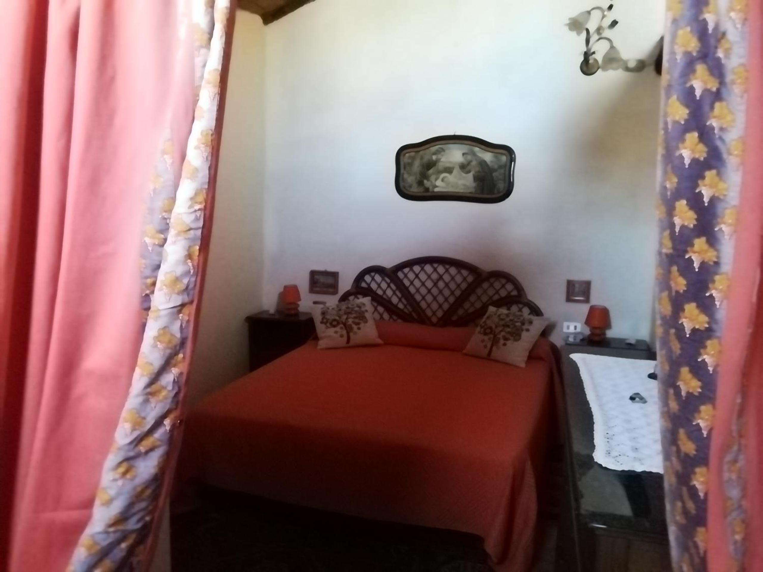 Two-Bedroom House - Photo 16