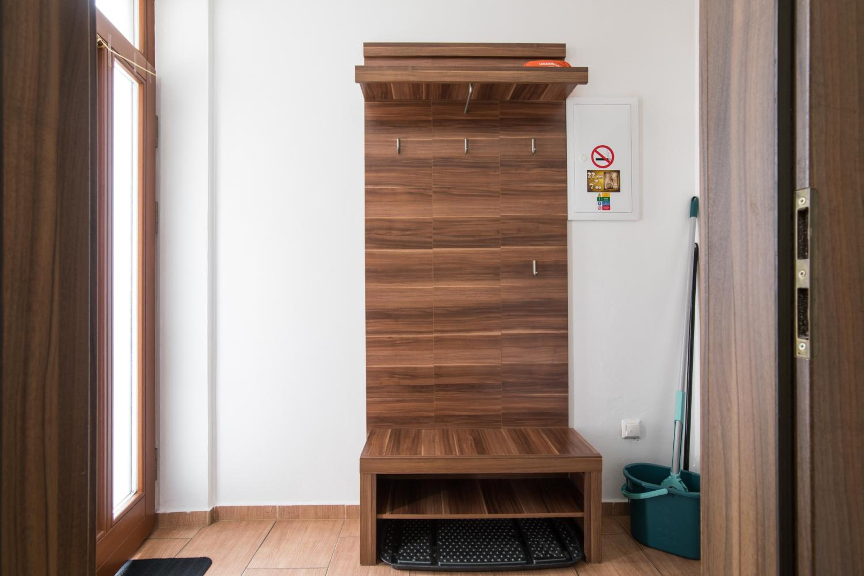 Studio Apartment photo 1