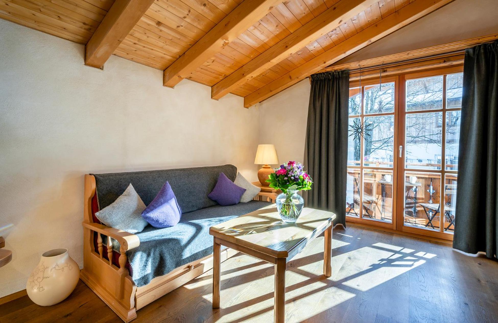 Apartment with Garden View