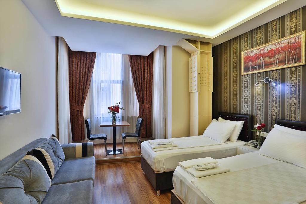 Budget Triple Room photo 2