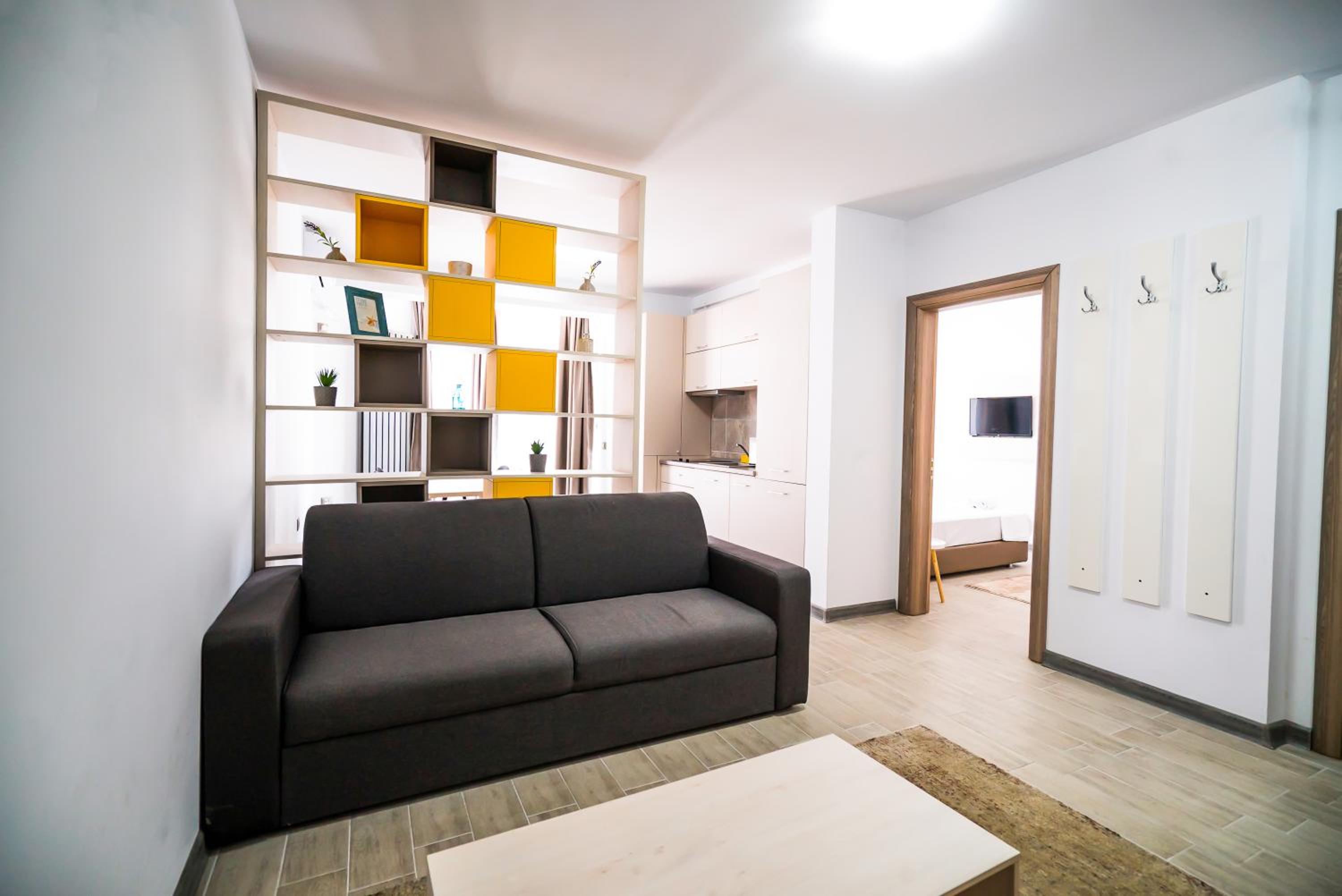 One-Bedroom Apartment - Photo 7