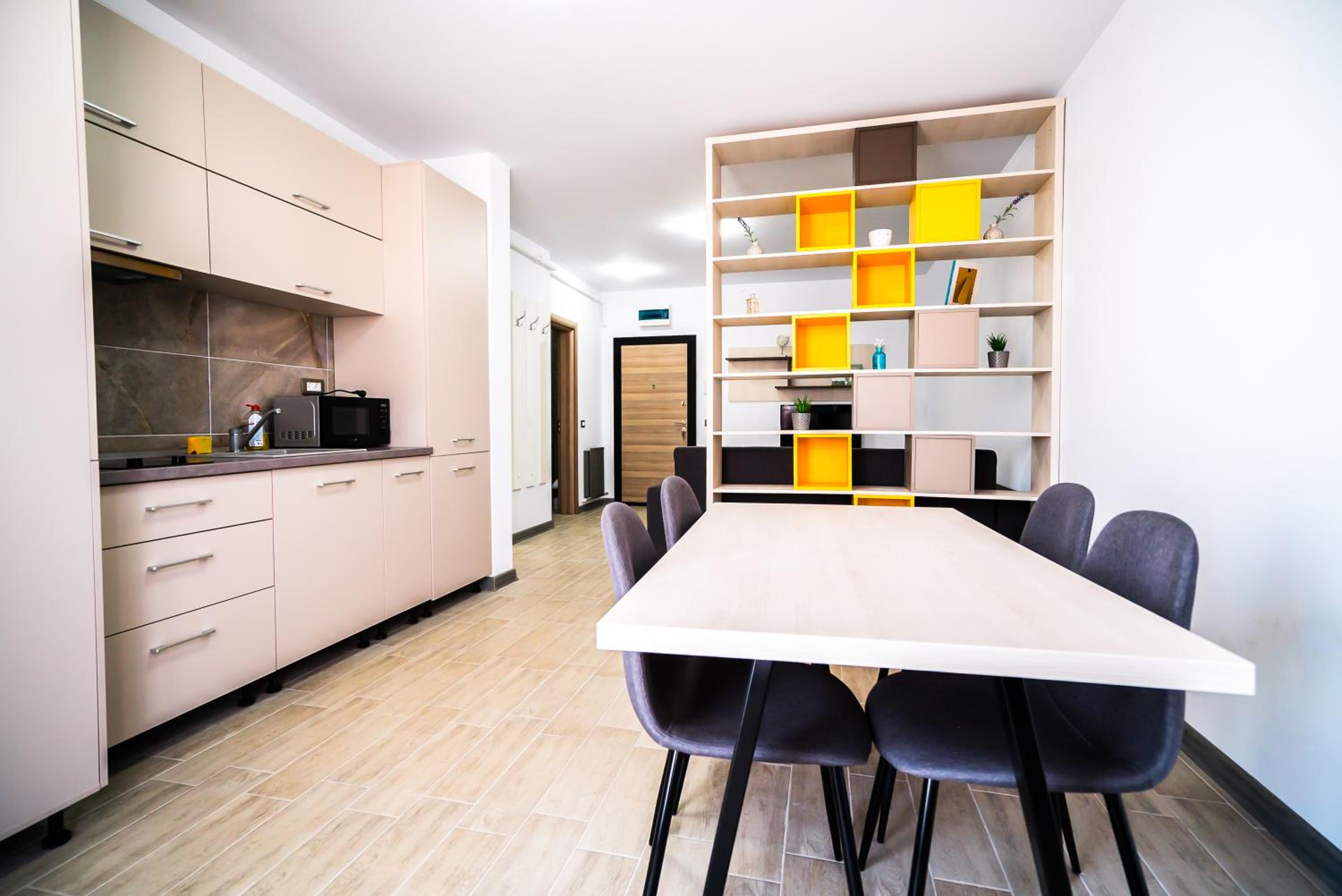 One-Bedroom Apartment - Photo 9