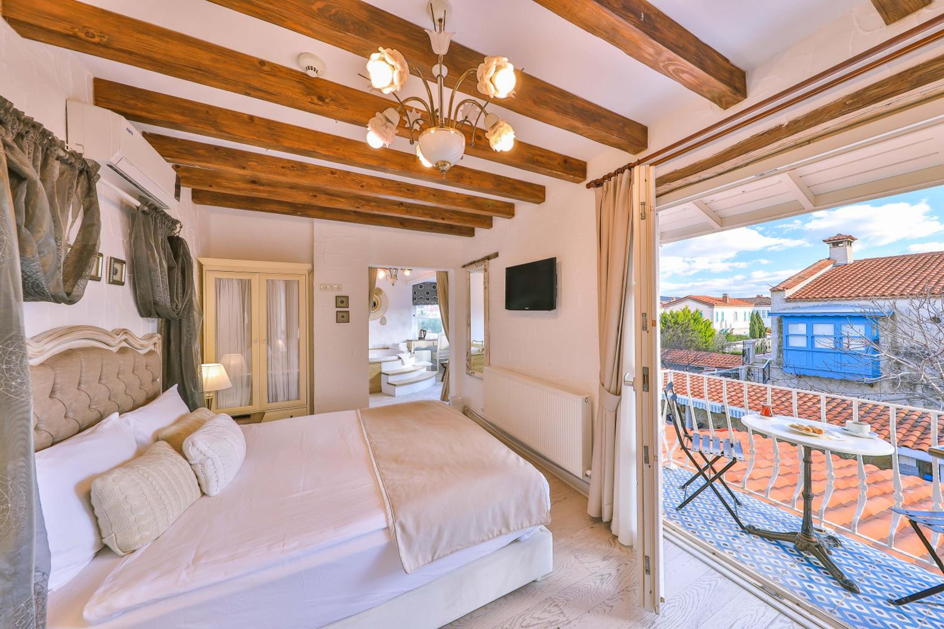 Deluxe Double Room with Spa Bath