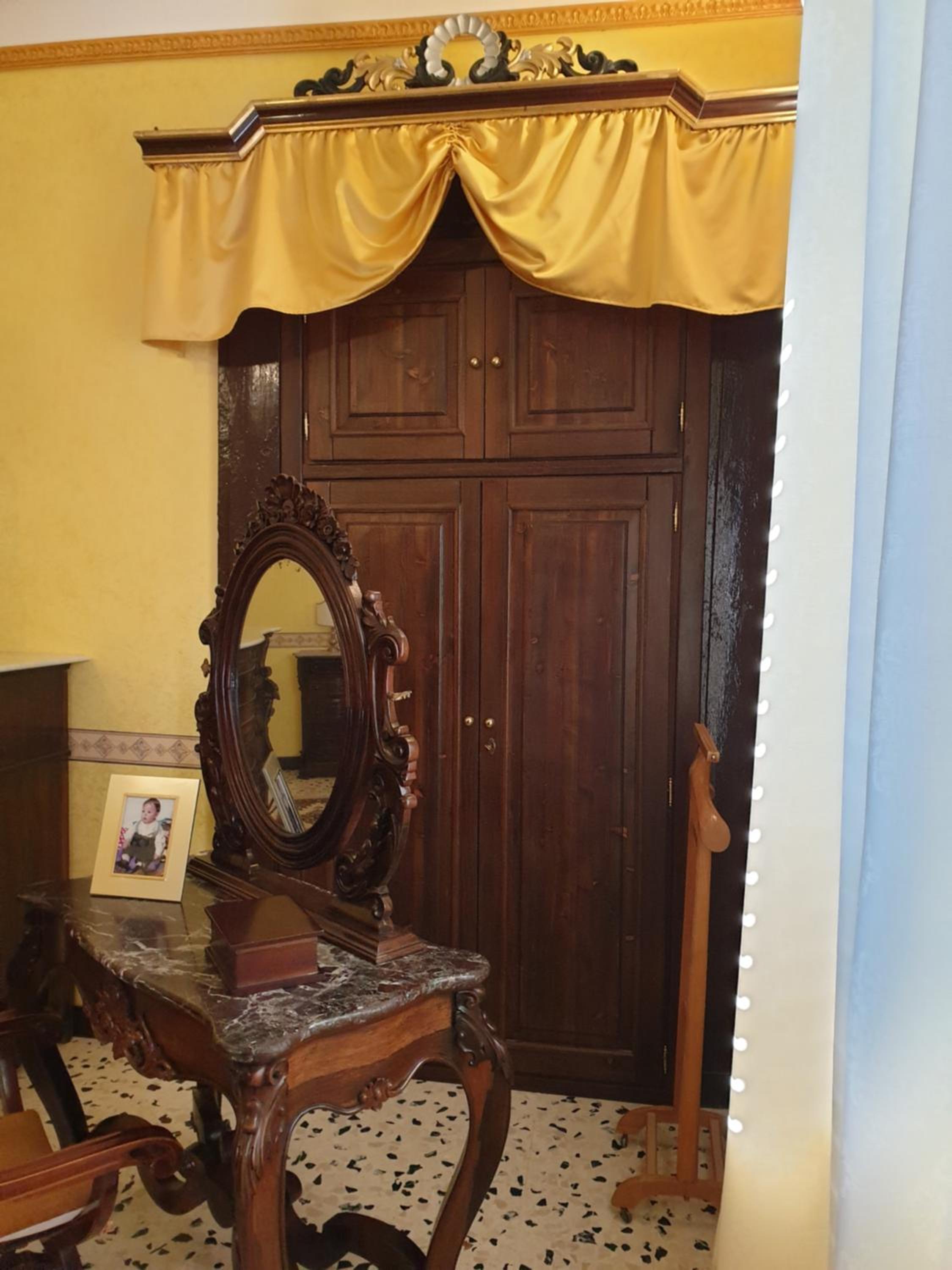 King Suite with Balcony - Photo 1