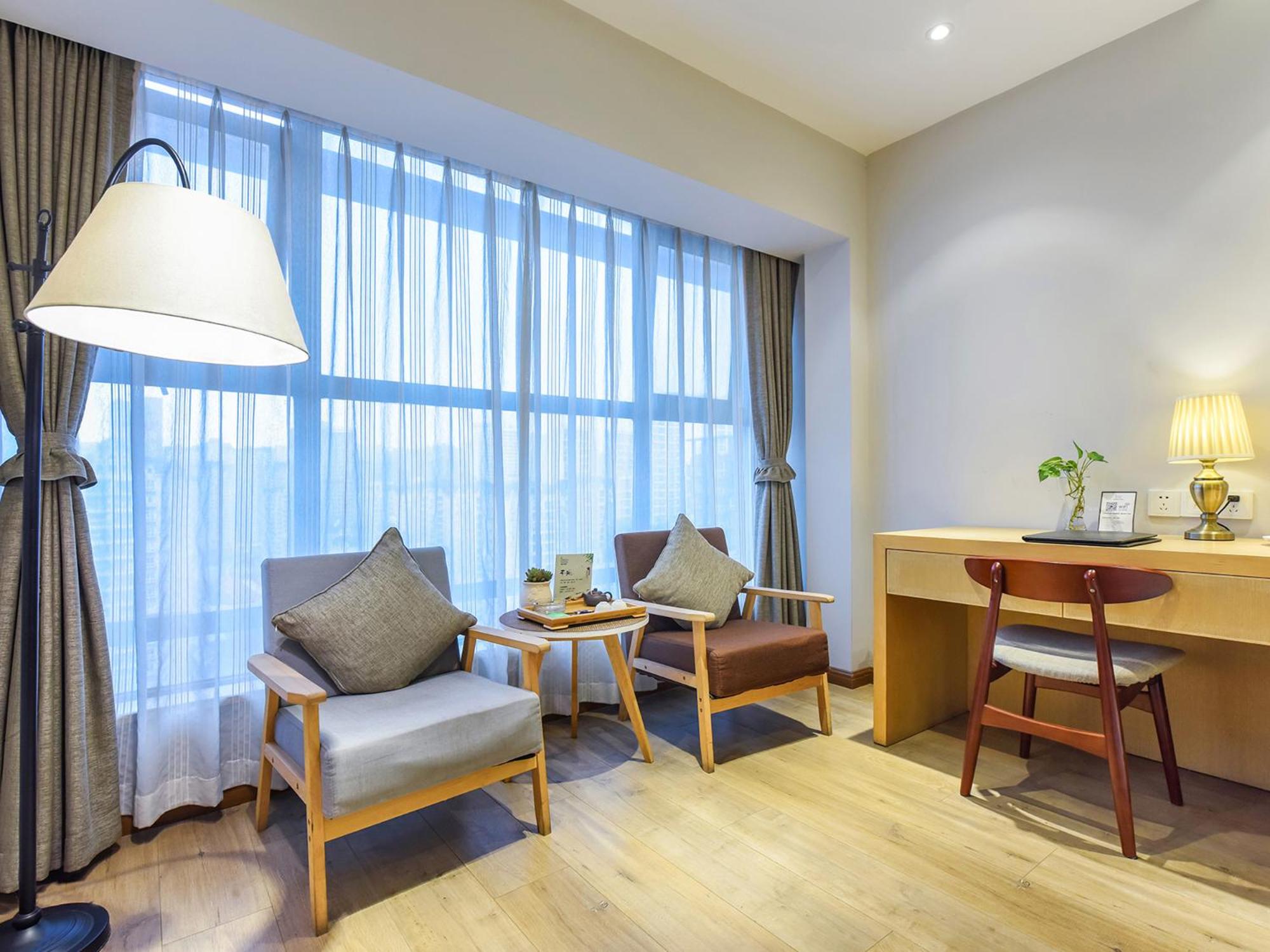 Deluxe Double or Twin Room