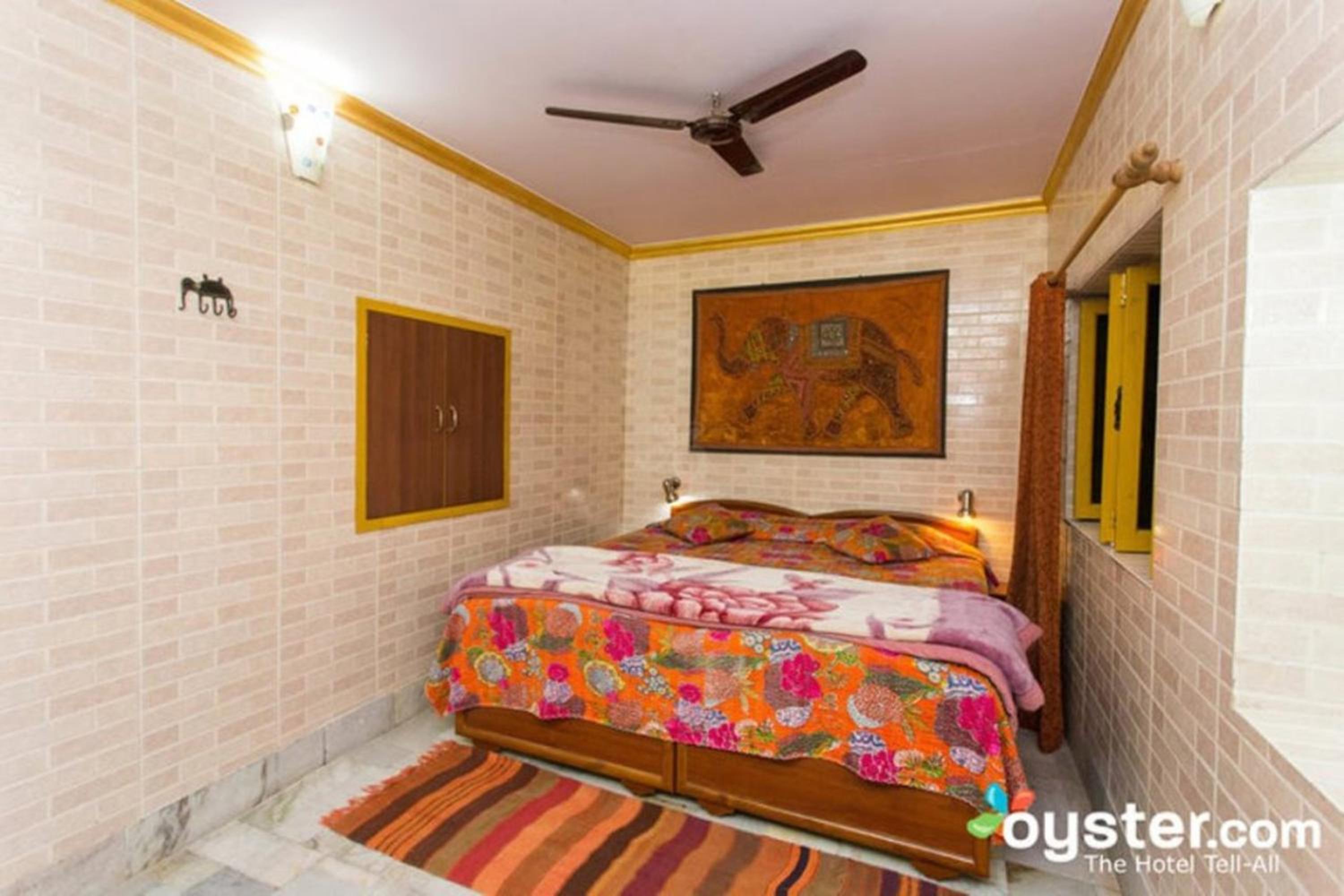 Budget Double or Twin Room - Photo 9