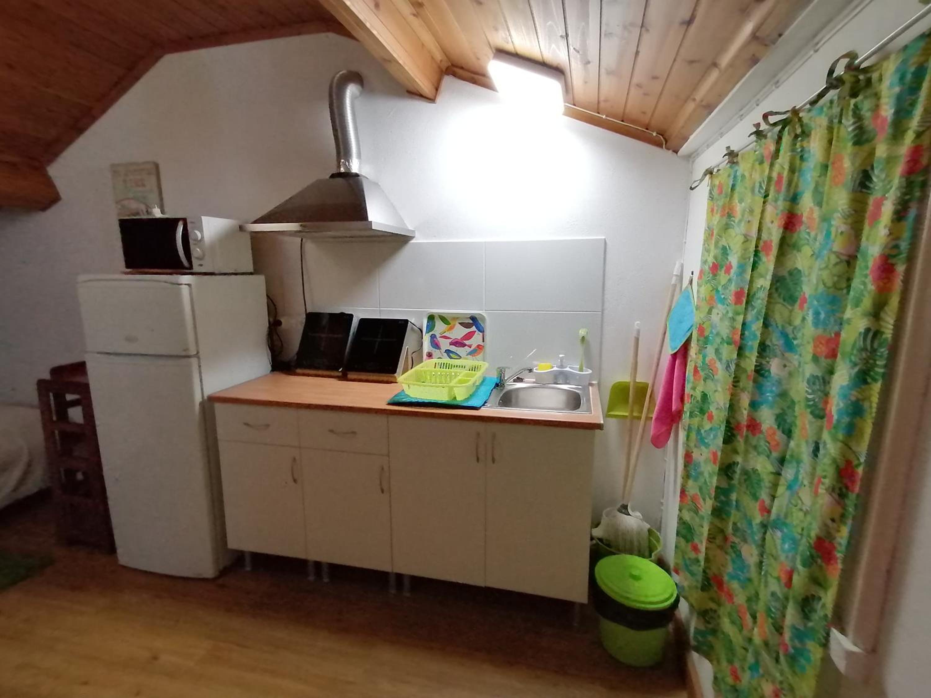 Apartment - Split Level - Photo 20