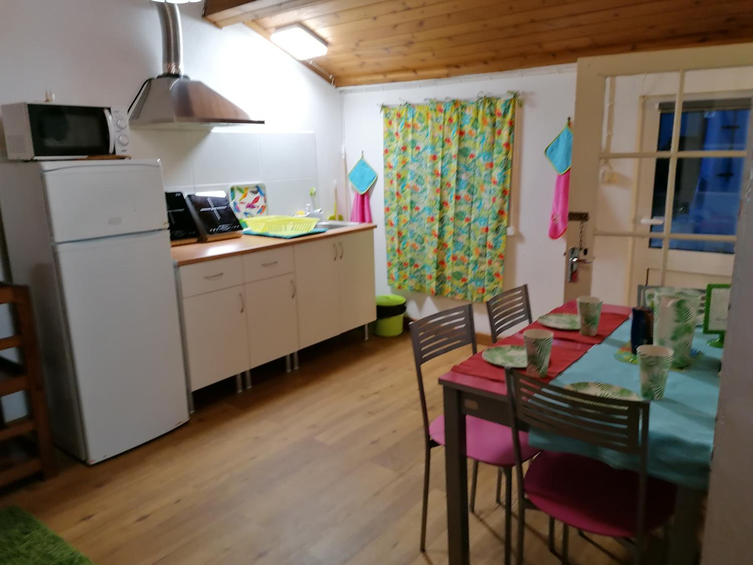 Apartment - Split Level - Photo 25