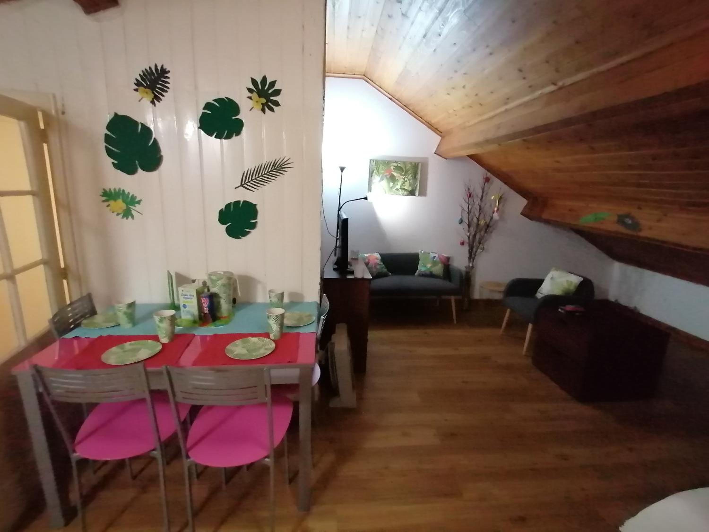 Apartment - Split Level - Photo 27