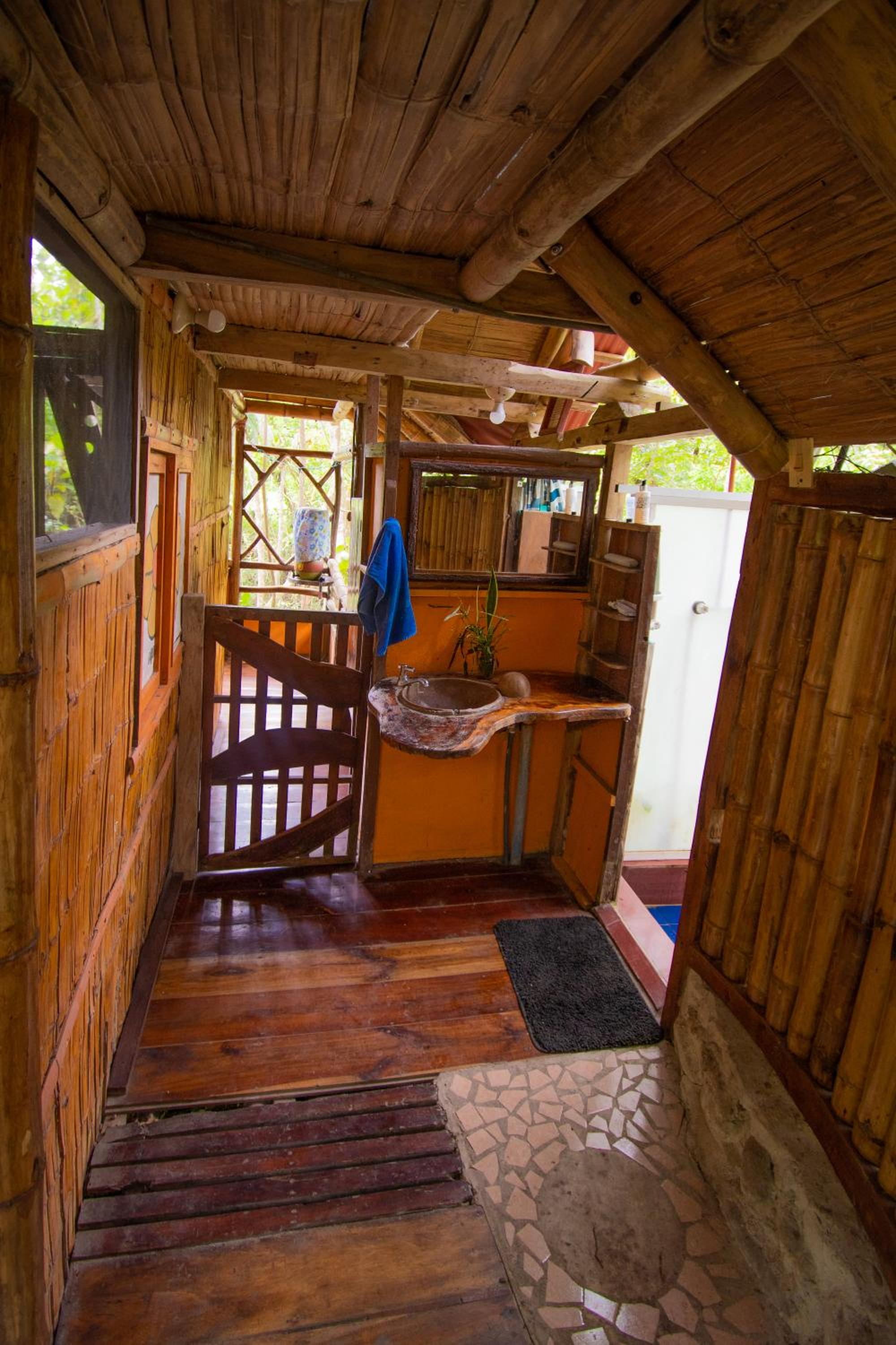 Family Room with Private Bathroom photo 3