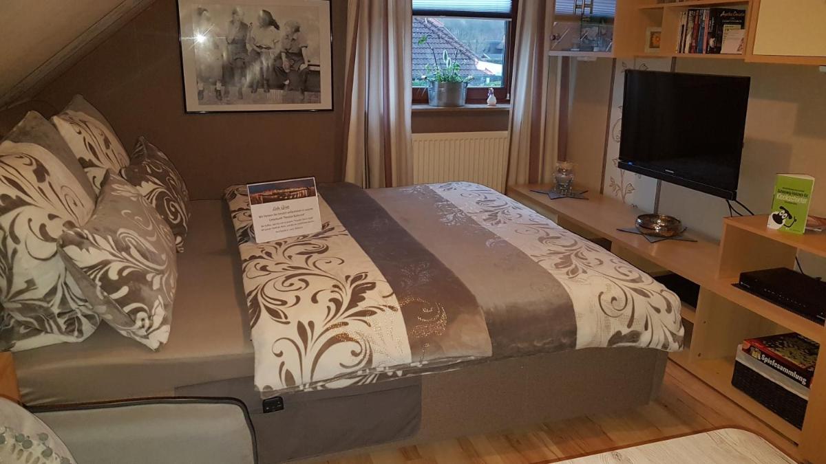 Double Room with Shared Bathroom
