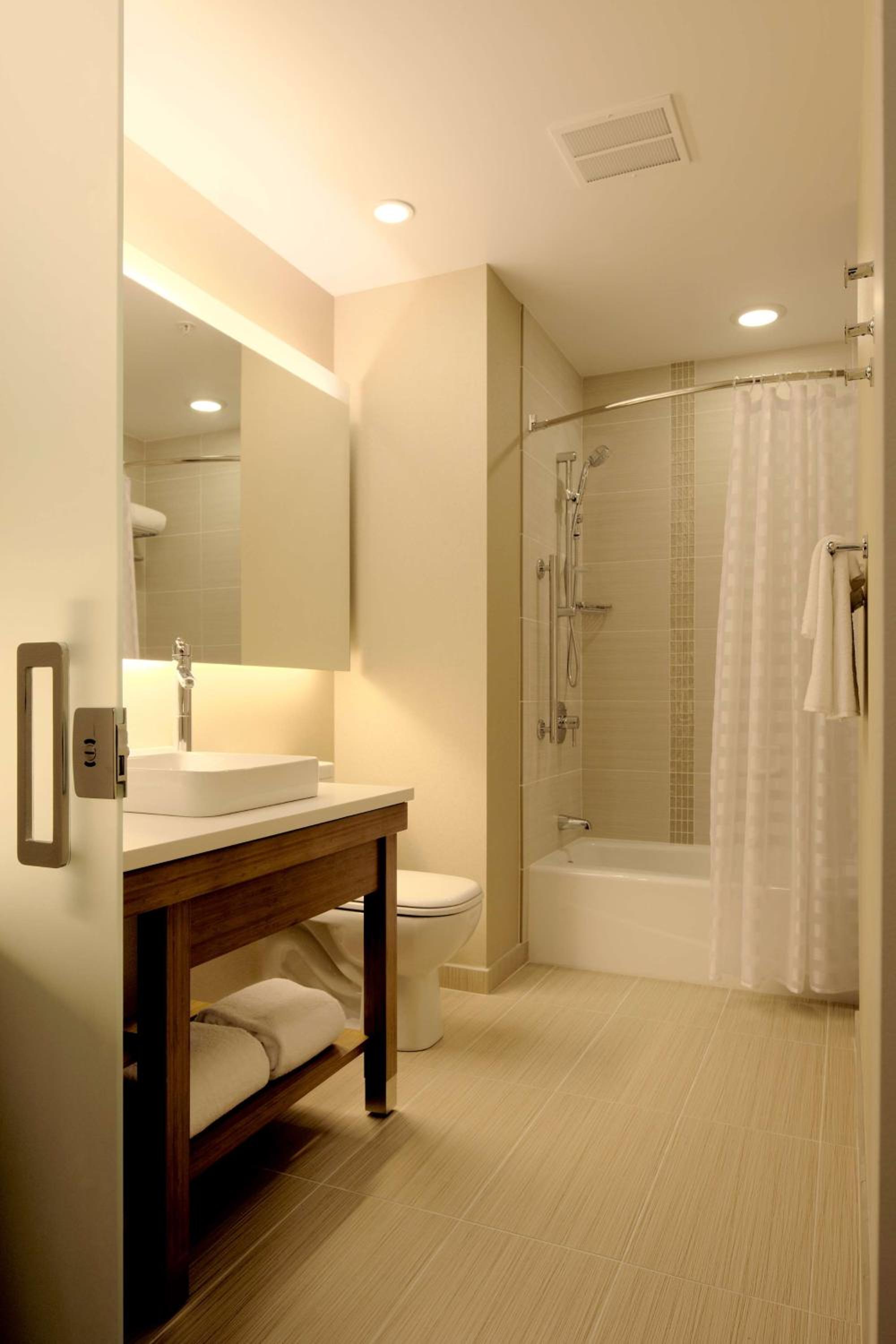 King Room - High Floor - Photo 6