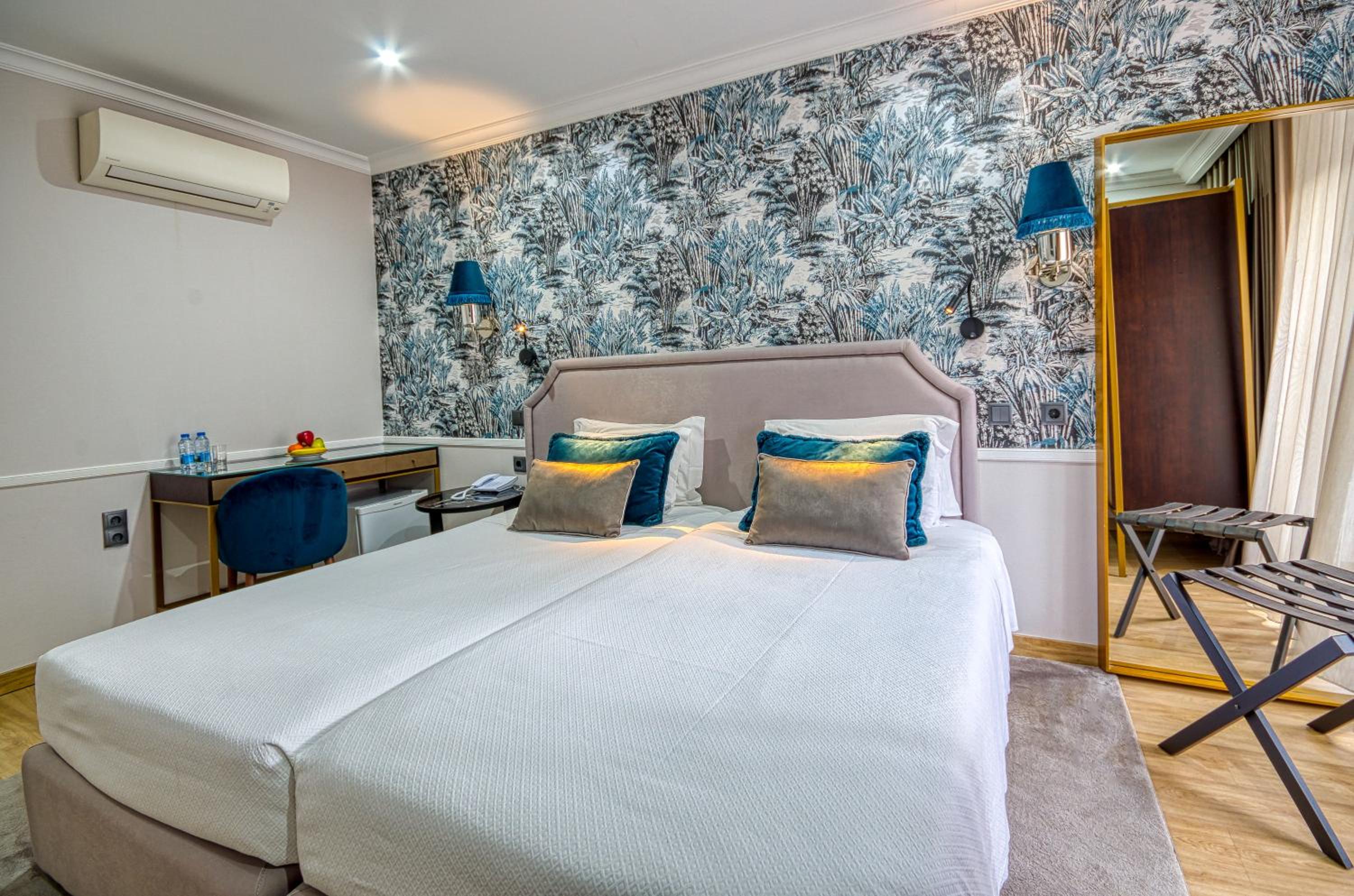 Superior Twin Room - Photo 13