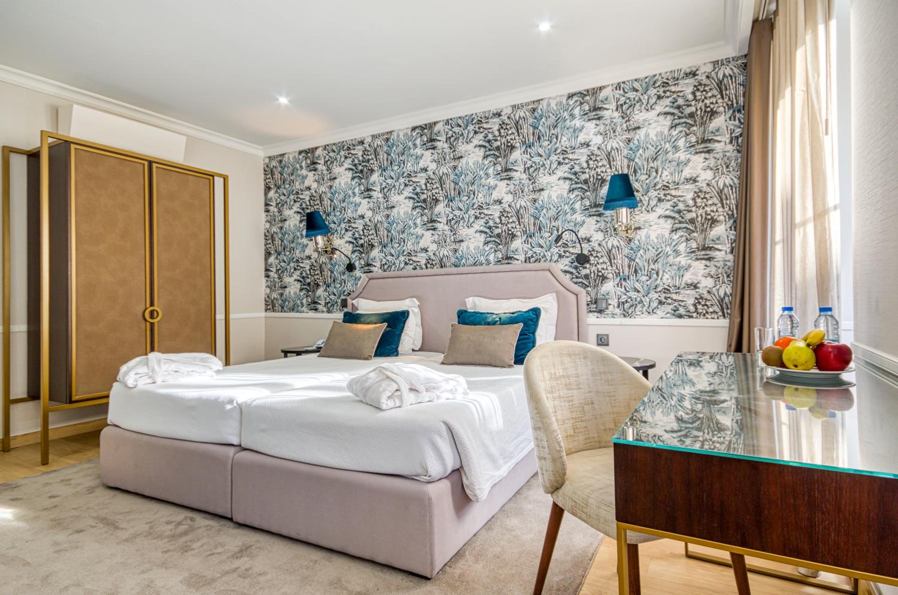 Superior Twin Room - Photo 14