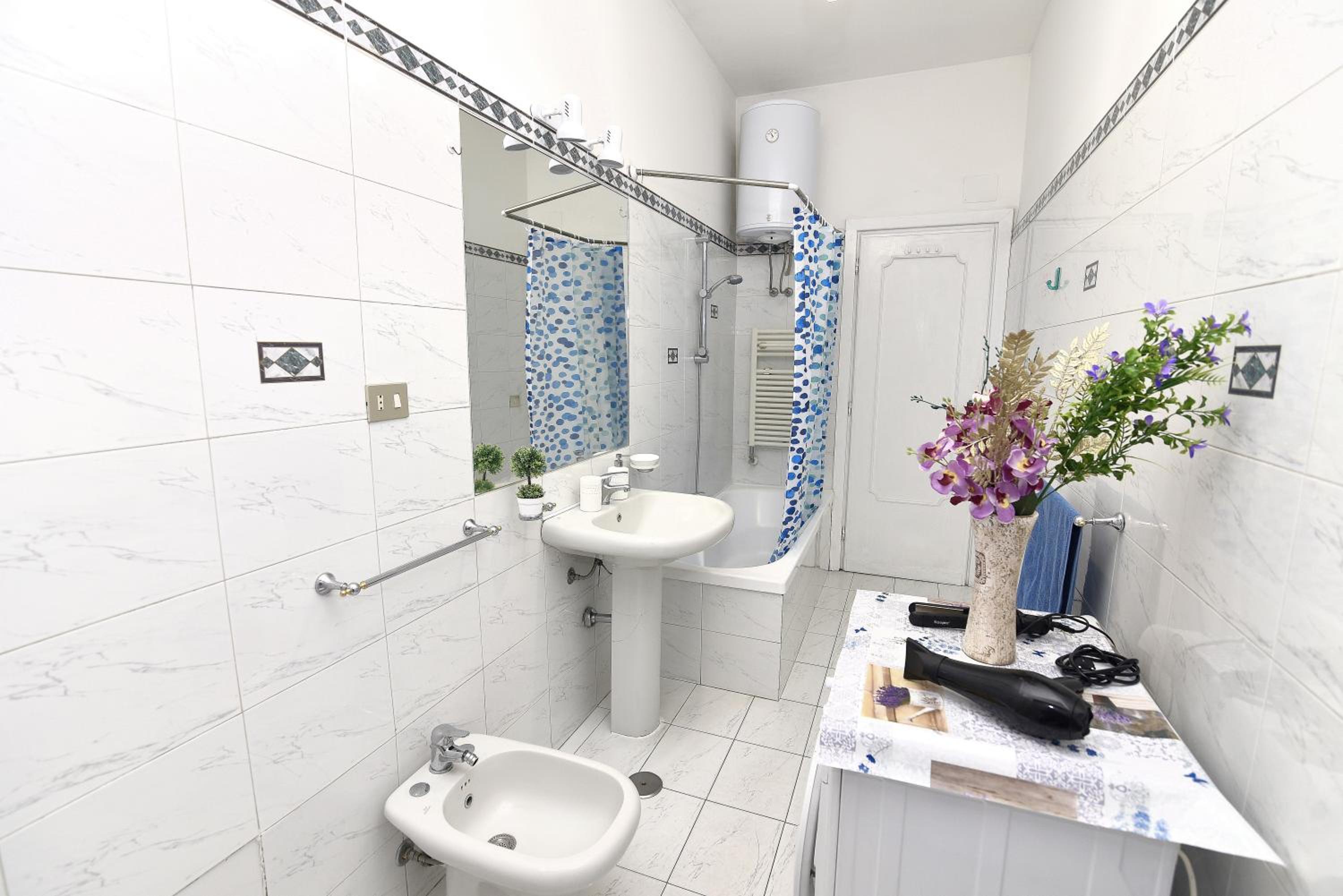 Large Double Room photo 3