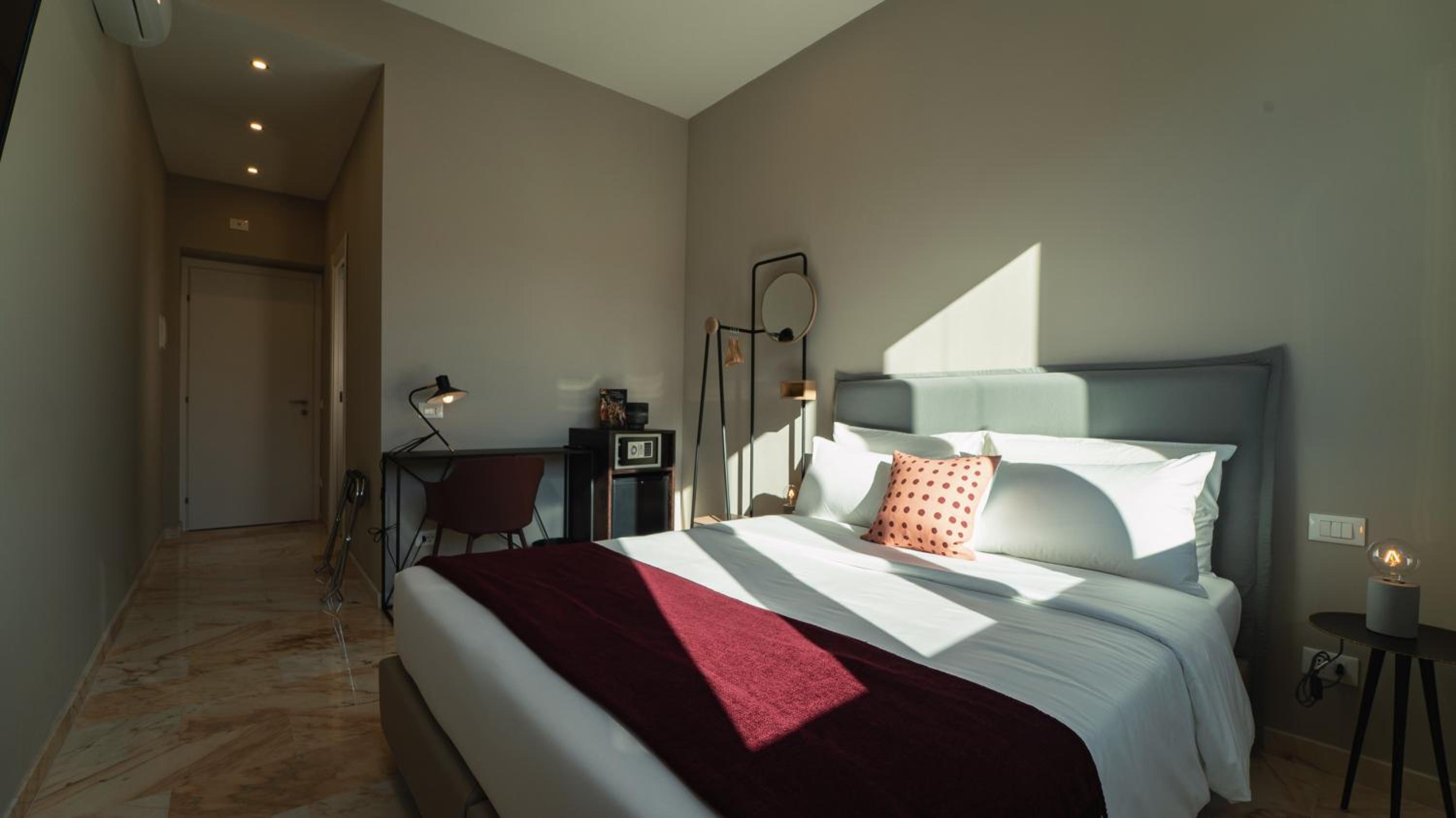 Deluxe Double Room - Photo 1