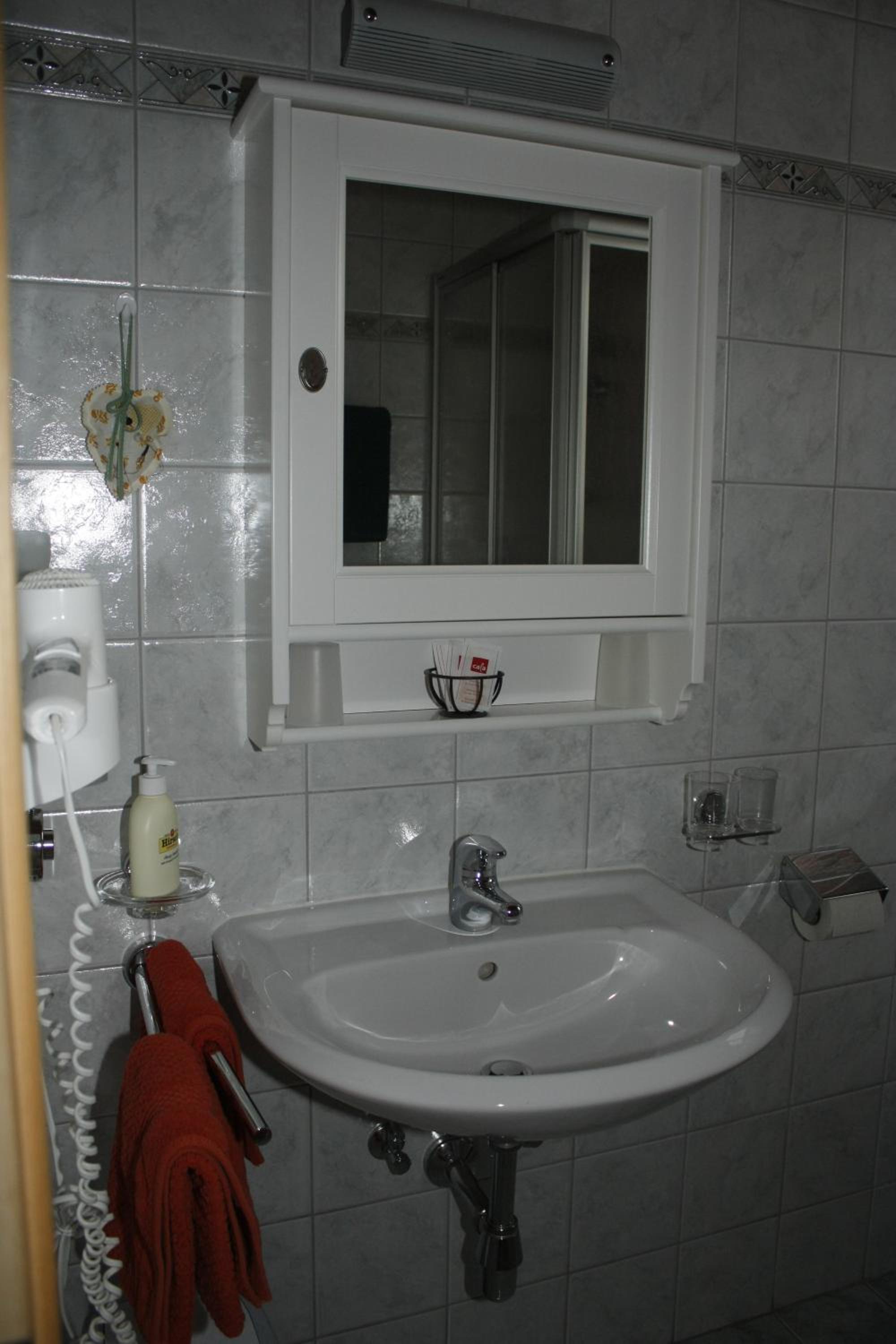 Two-Bedroom Apartment with Balcony photo 3