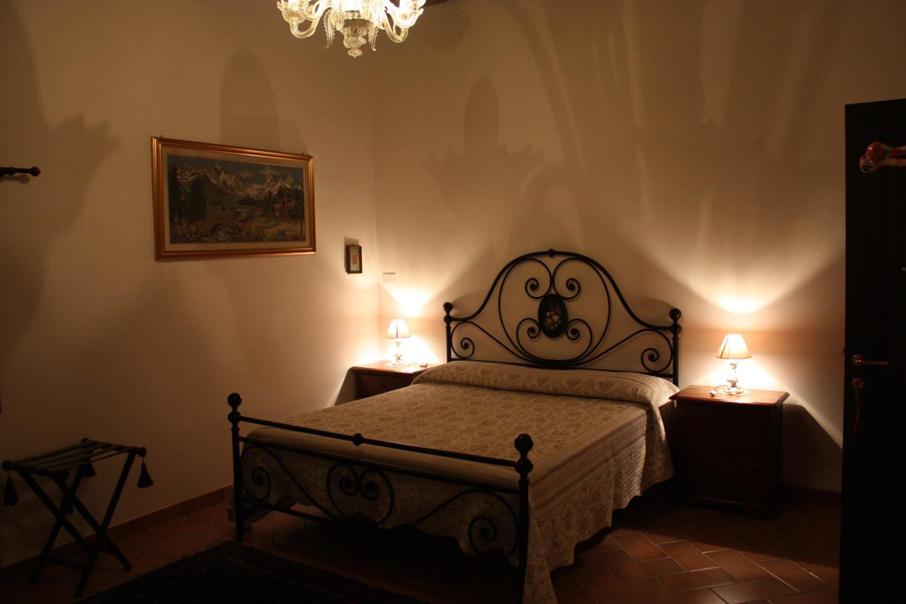 Double Room with Private External Bathroom photo 1