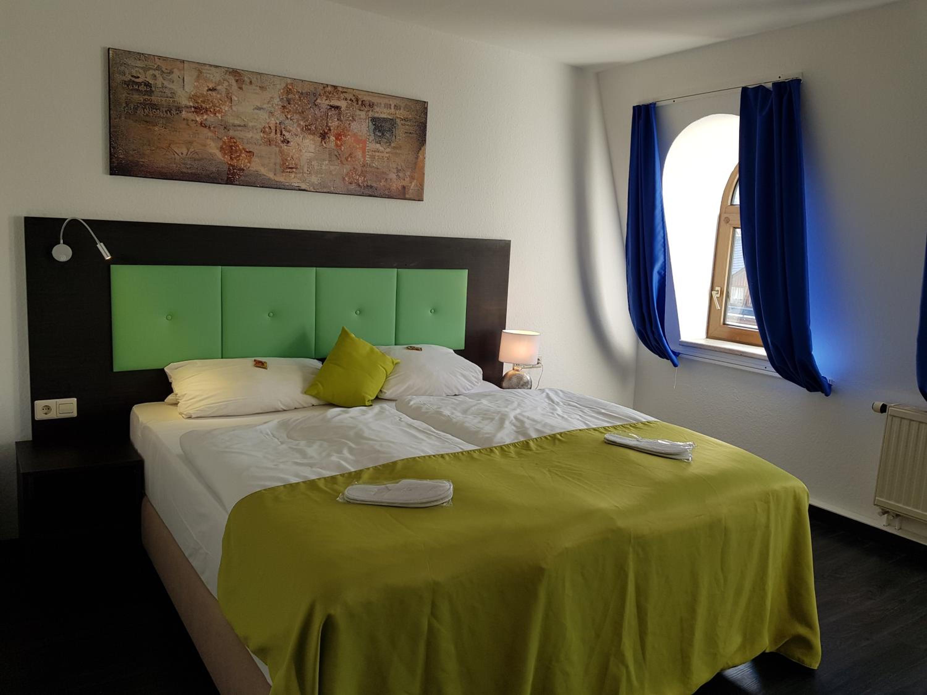 Double Room - Photo 12