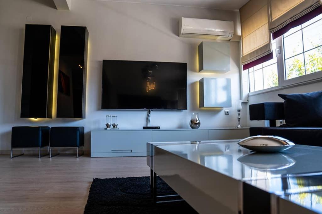 Two-Bedroom Apartment - Photo 6