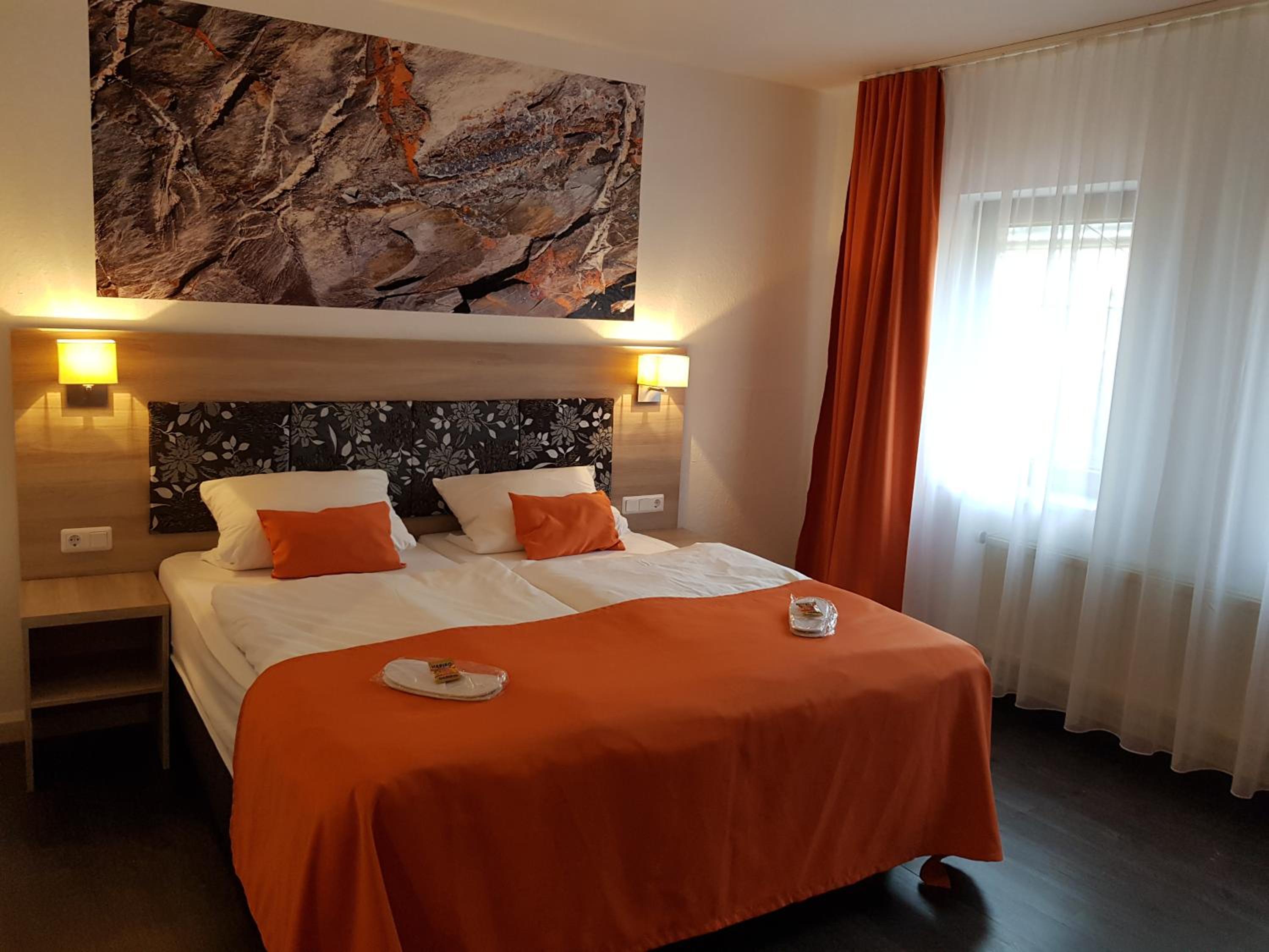 Double Room - Photo 14