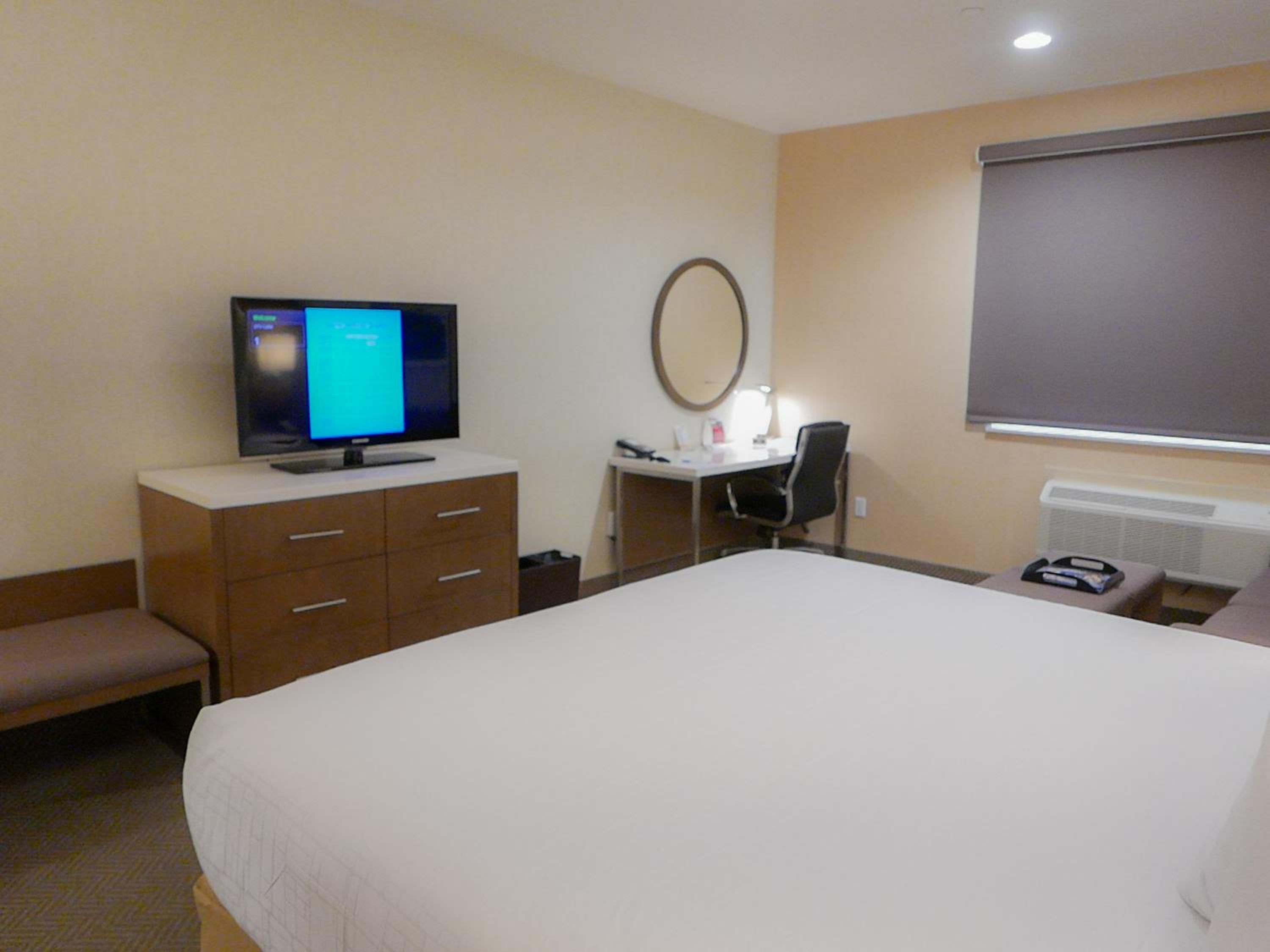King Room - Mobility Access/Non-Smoking - Photo 5