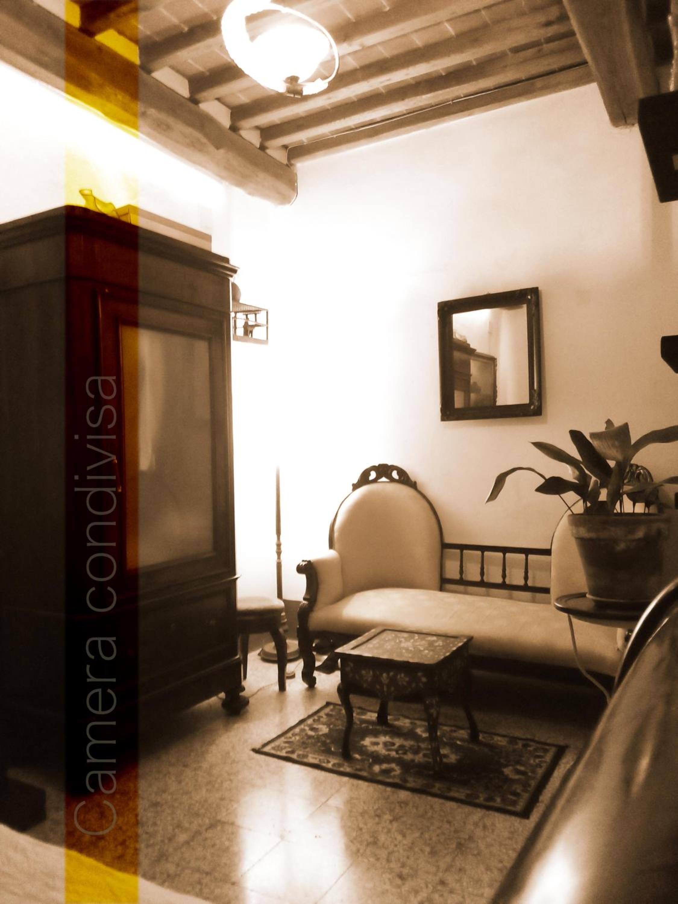 Single Room With Private External Bathroom photo 3