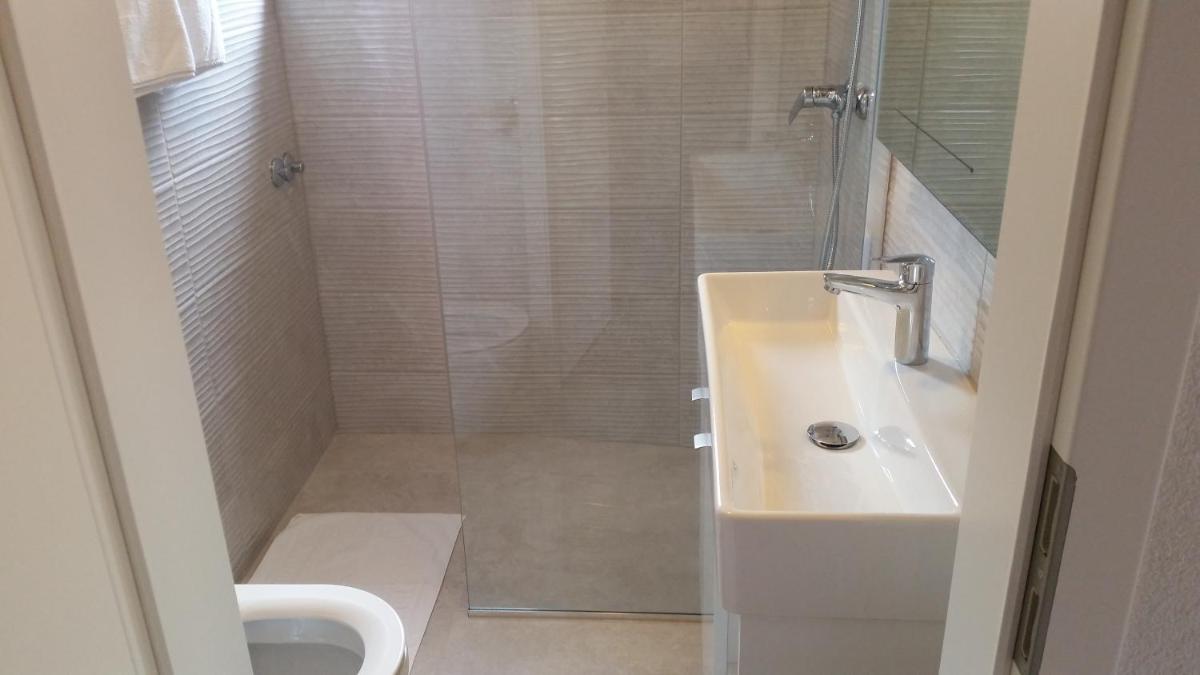 Double or Twin Room with Private Bathroom