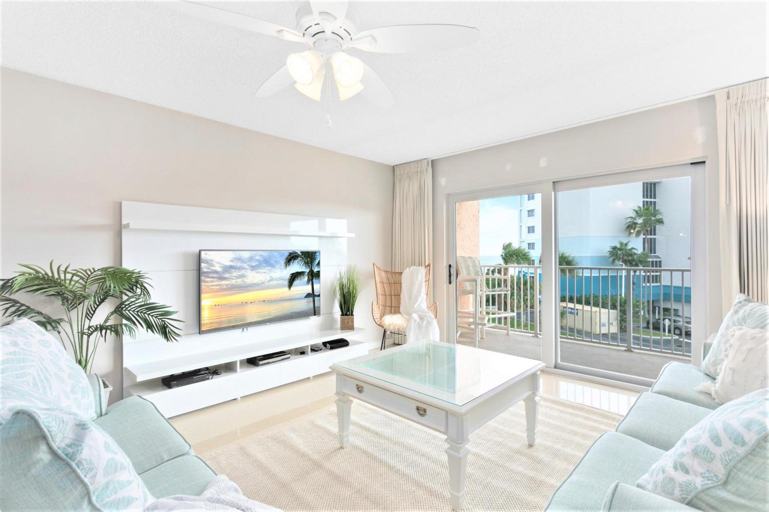Oceanside Three-Bedroom Condo with Resort Views - Unit #49
