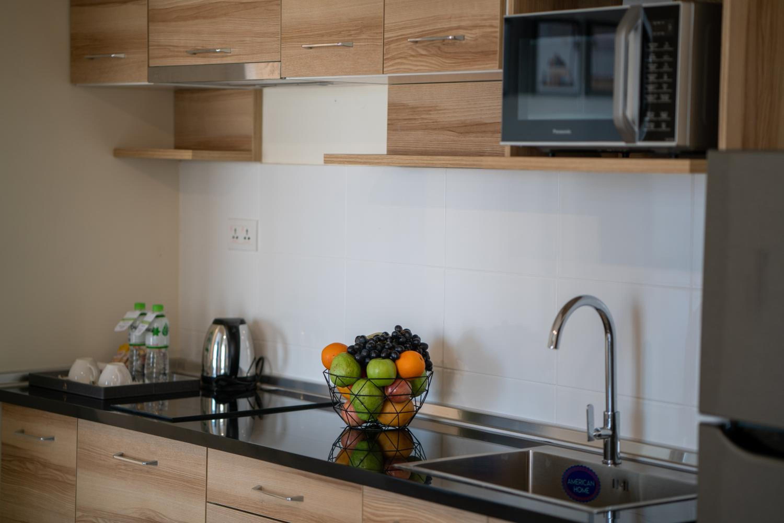Superior One Bedroom Apartment - Photo 11